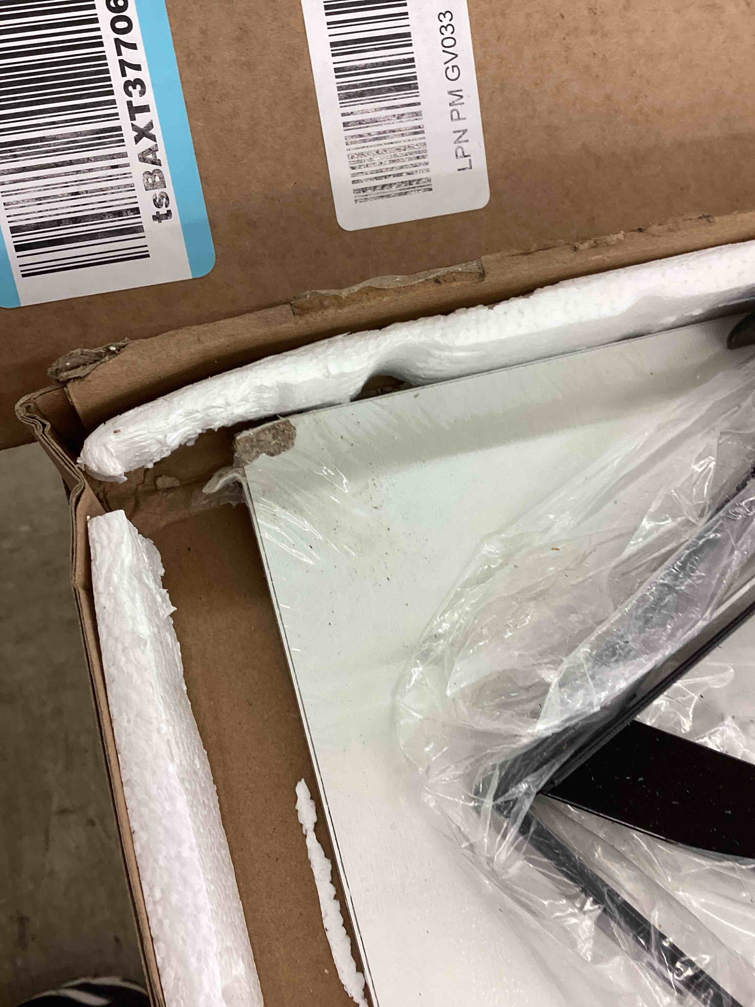 https://s3.amazonaws.com/lotting-images-prod/BoxBids/BXB0600738_1780582050285.jpeg