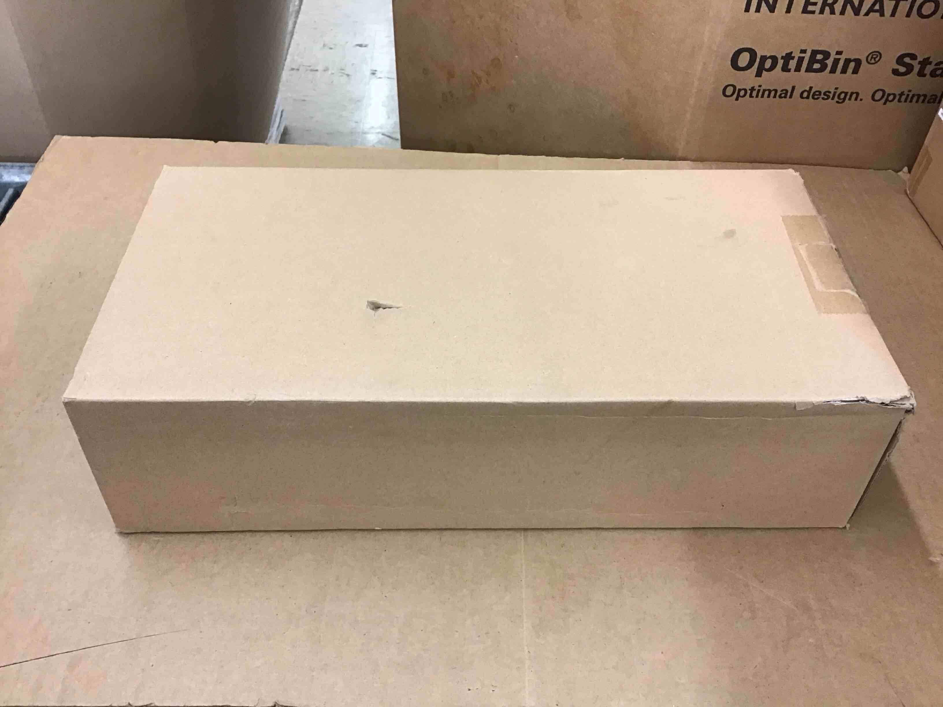https://s3.amazonaws.com/lotting-images-prod/BoxBids/BXB0600951_1780687583100.jpeg