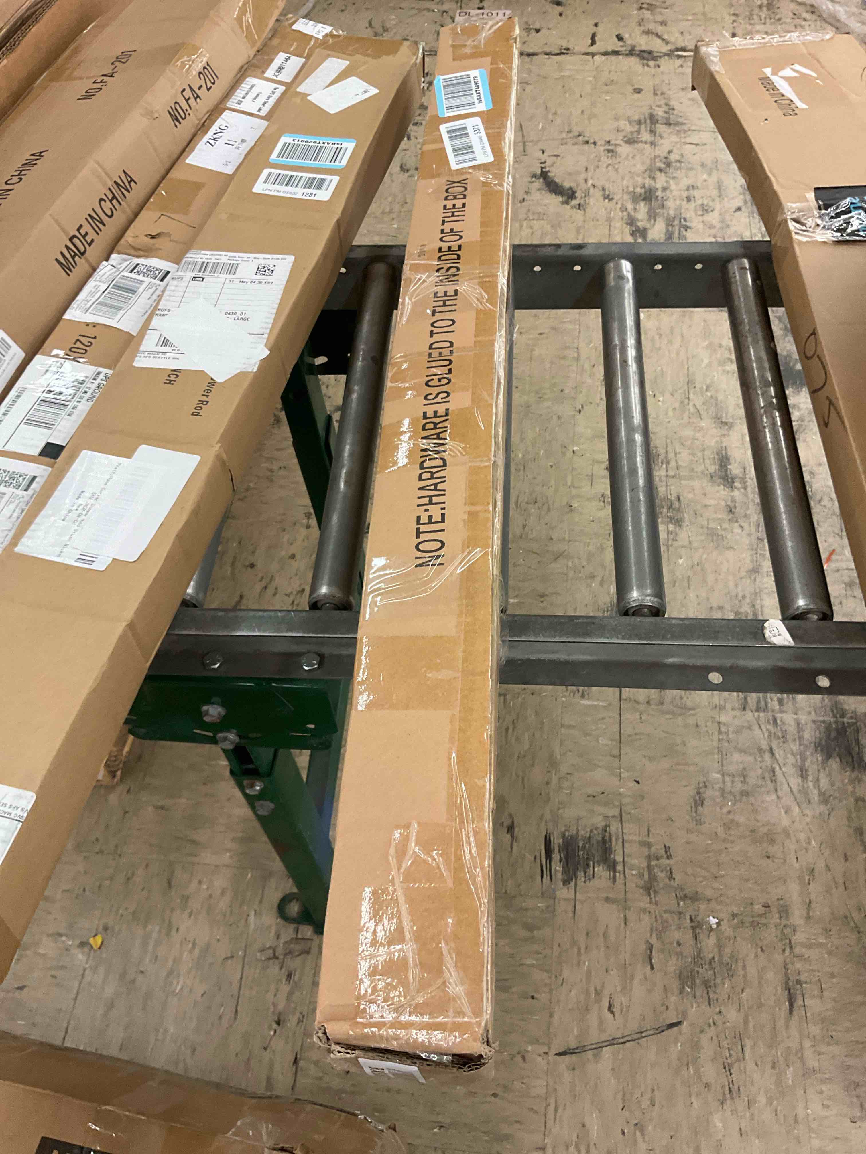 https://s3.amazonaws.com/lotting-images-prod/BoxBids/BXB0601392_1780589725636.jpeg