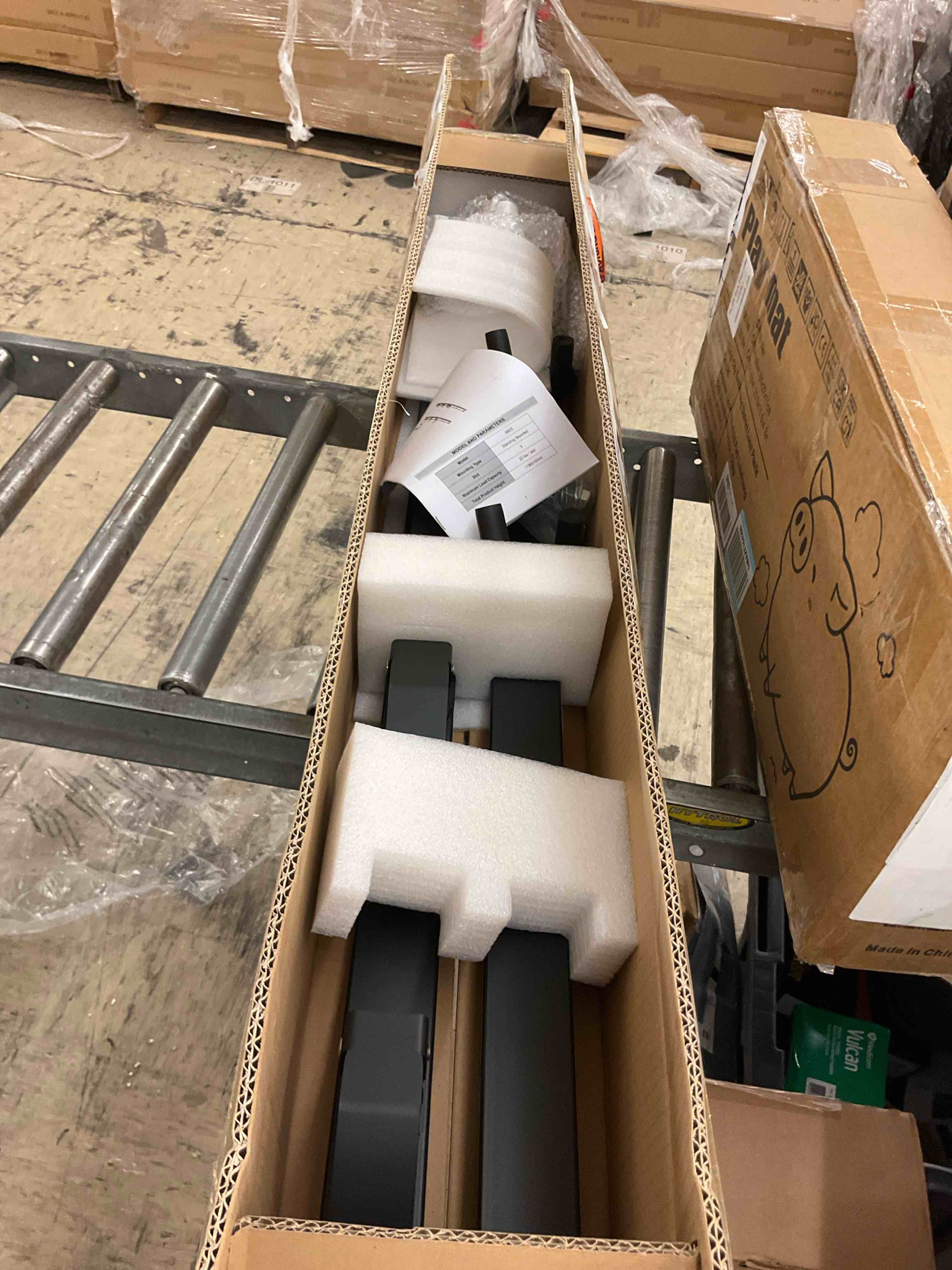 https://s3.amazonaws.com/lotting-images-prod/BoxBids/BXB0601402_1780597713480.jpeg