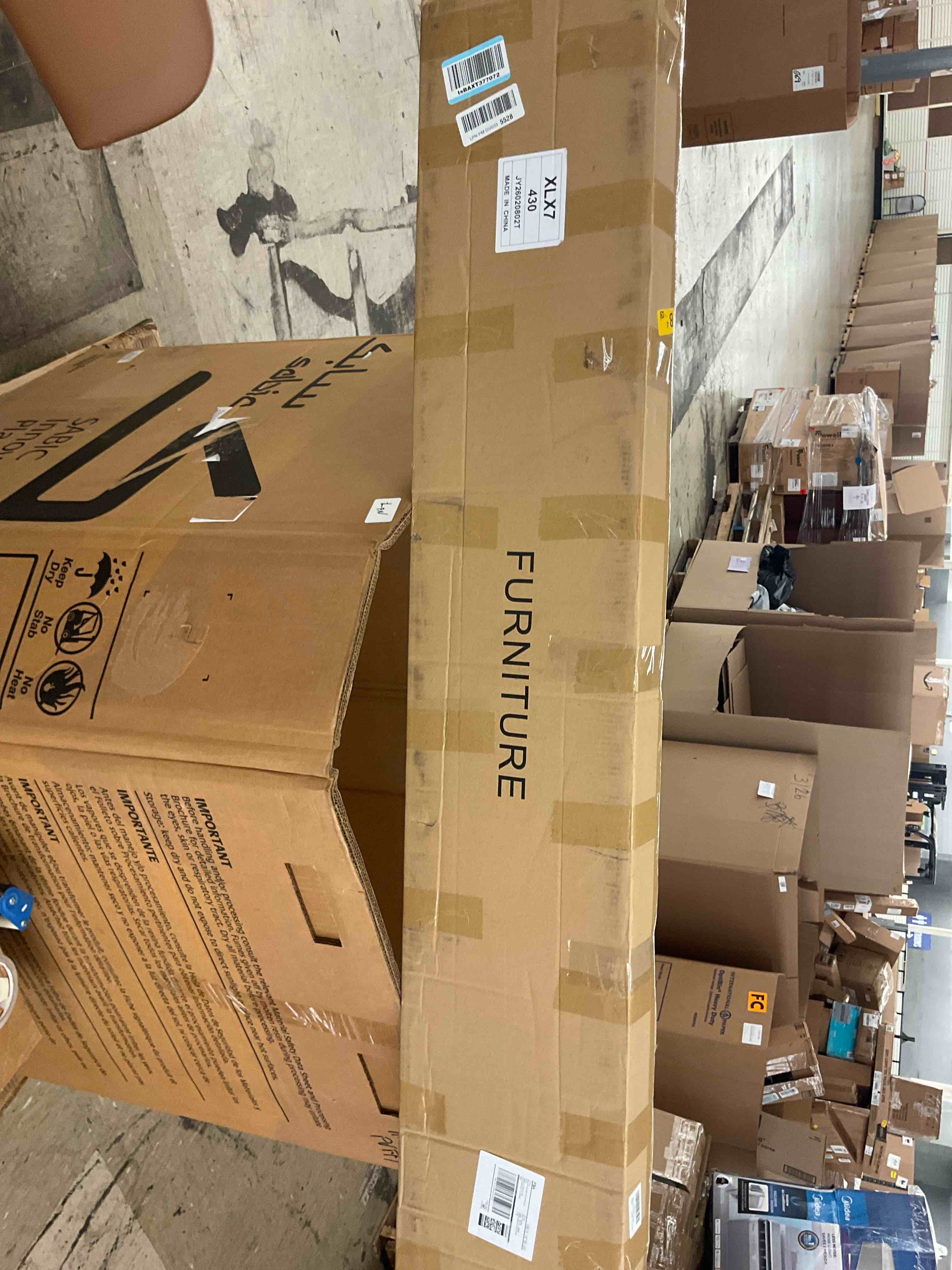https://s3.amazonaws.com/lotting-images-prod/BoxBids/BXB0601406_1780600386629.jpeg