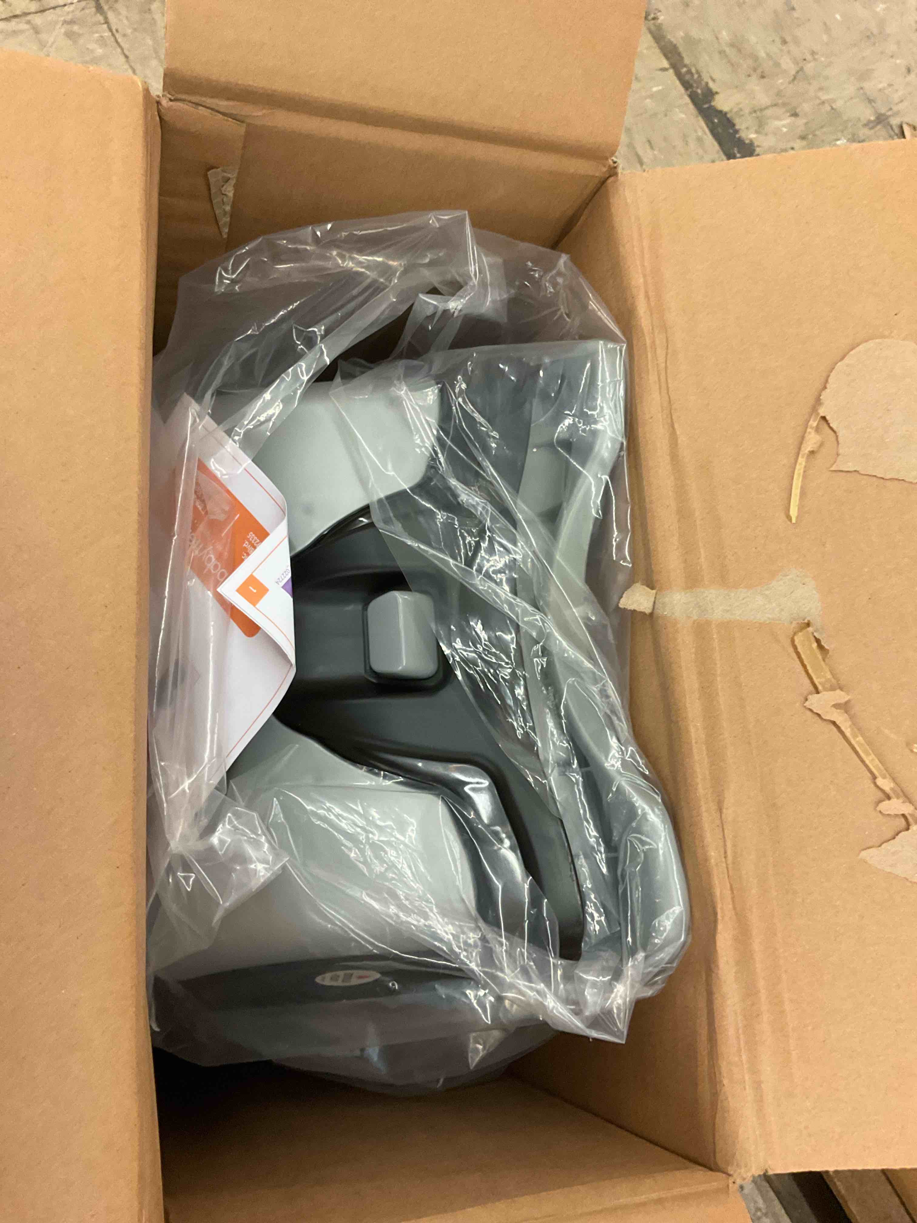 https://s3.amazonaws.com/lotting-images-prod/BoxBids/BXB0601407_1780600237560.jpeg