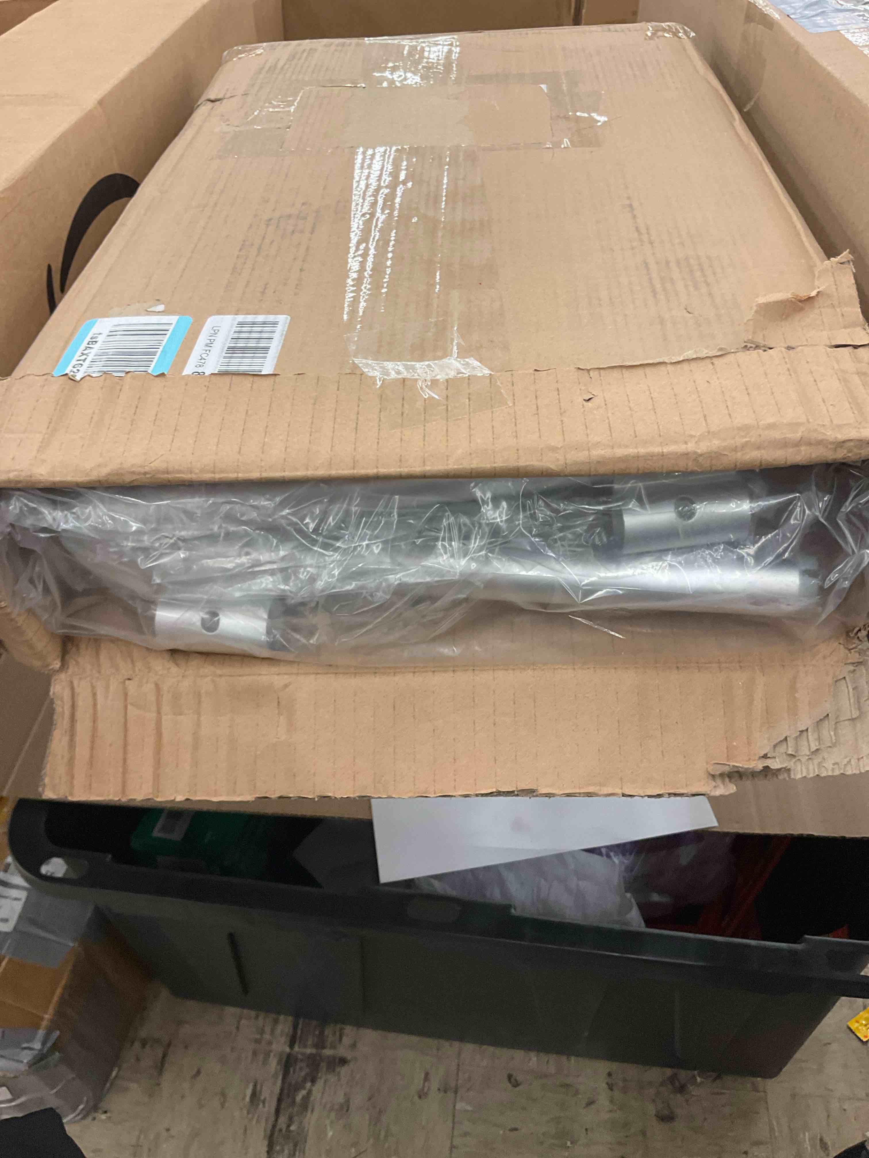 https://s3.amazonaws.com/lotting-images-prod/BoxBids/BXB0601476_1781198563919.jpeg