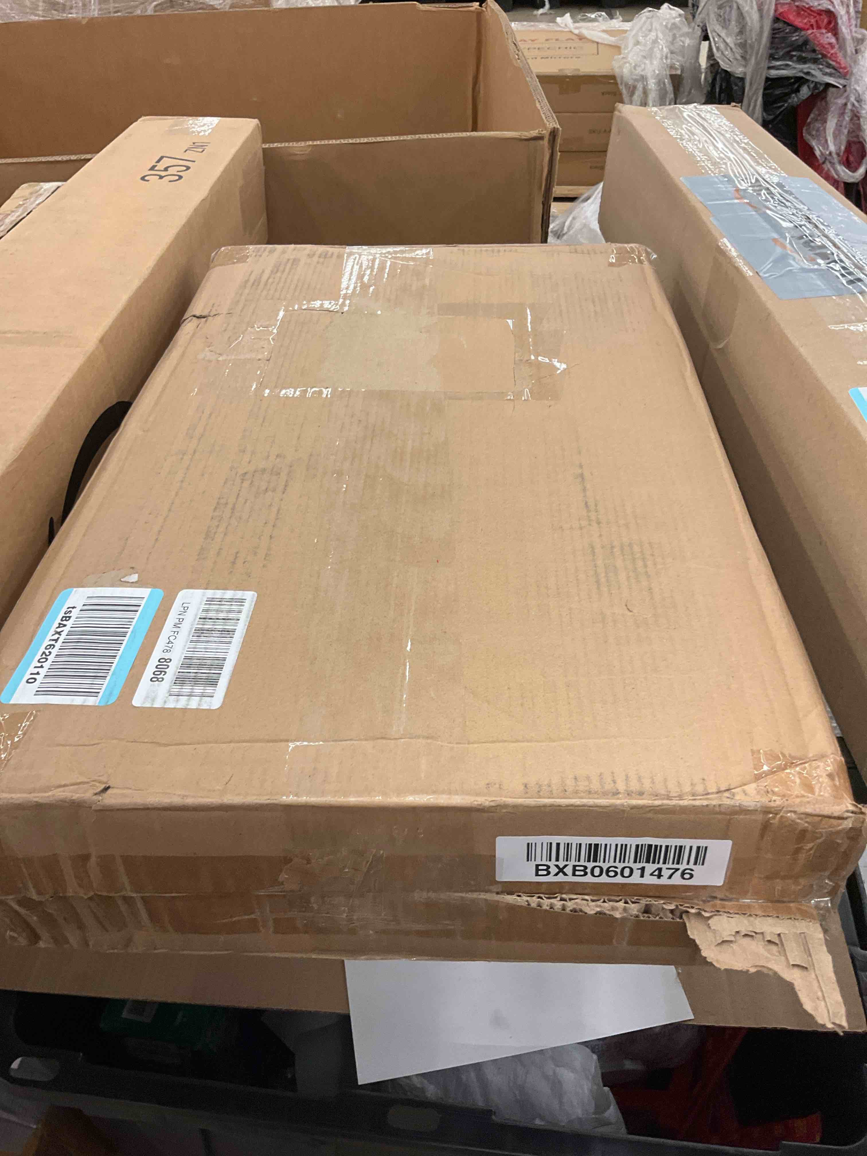 https://s3.amazonaws.com/lotting-images-prod/BoxBids/BXB0601476_1781198574922.jpeg