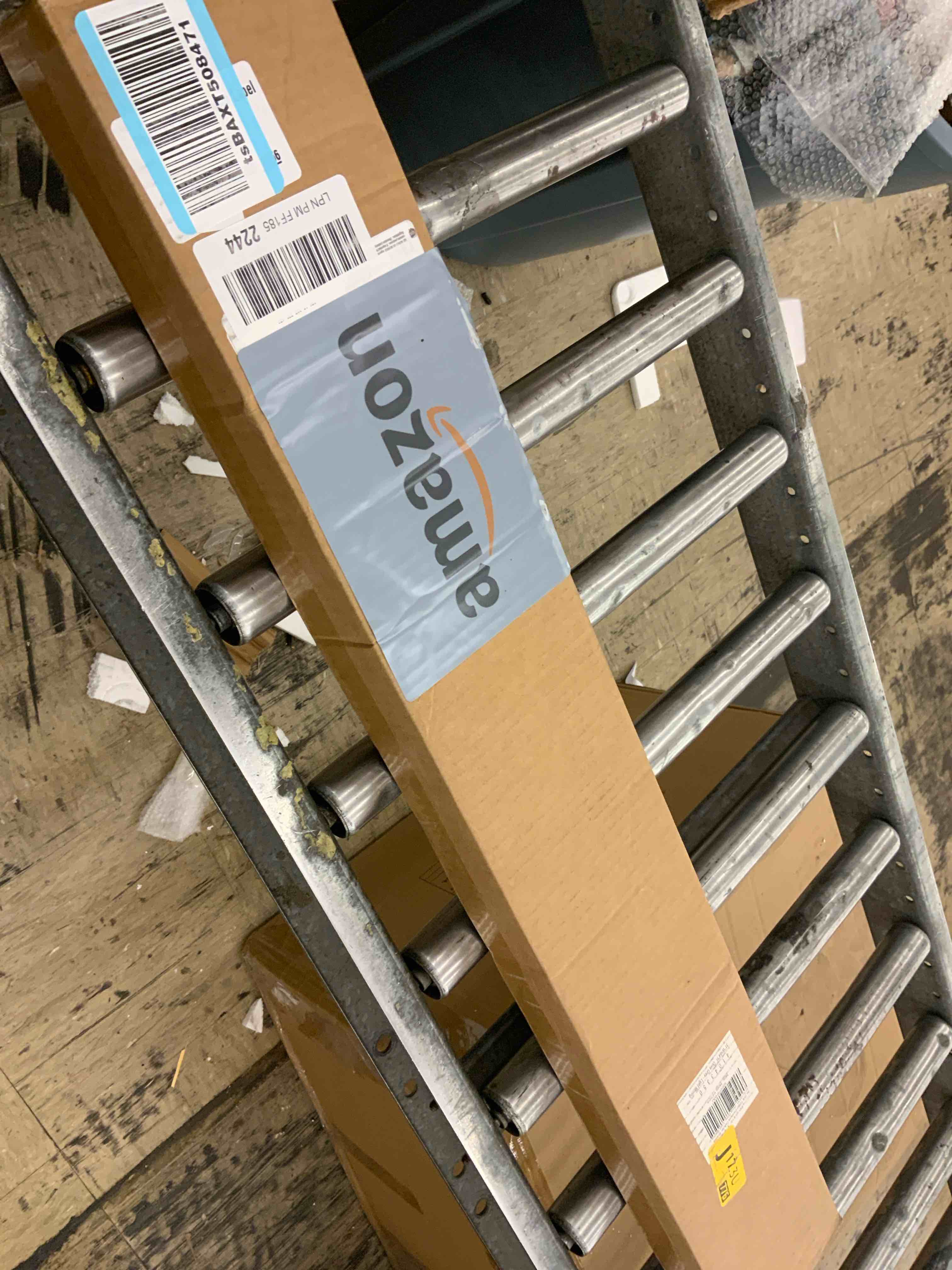 https://s3.amazonaws.com/lotting-images-prod/BoxBids/BXB0601569_1780674099479.jpeg