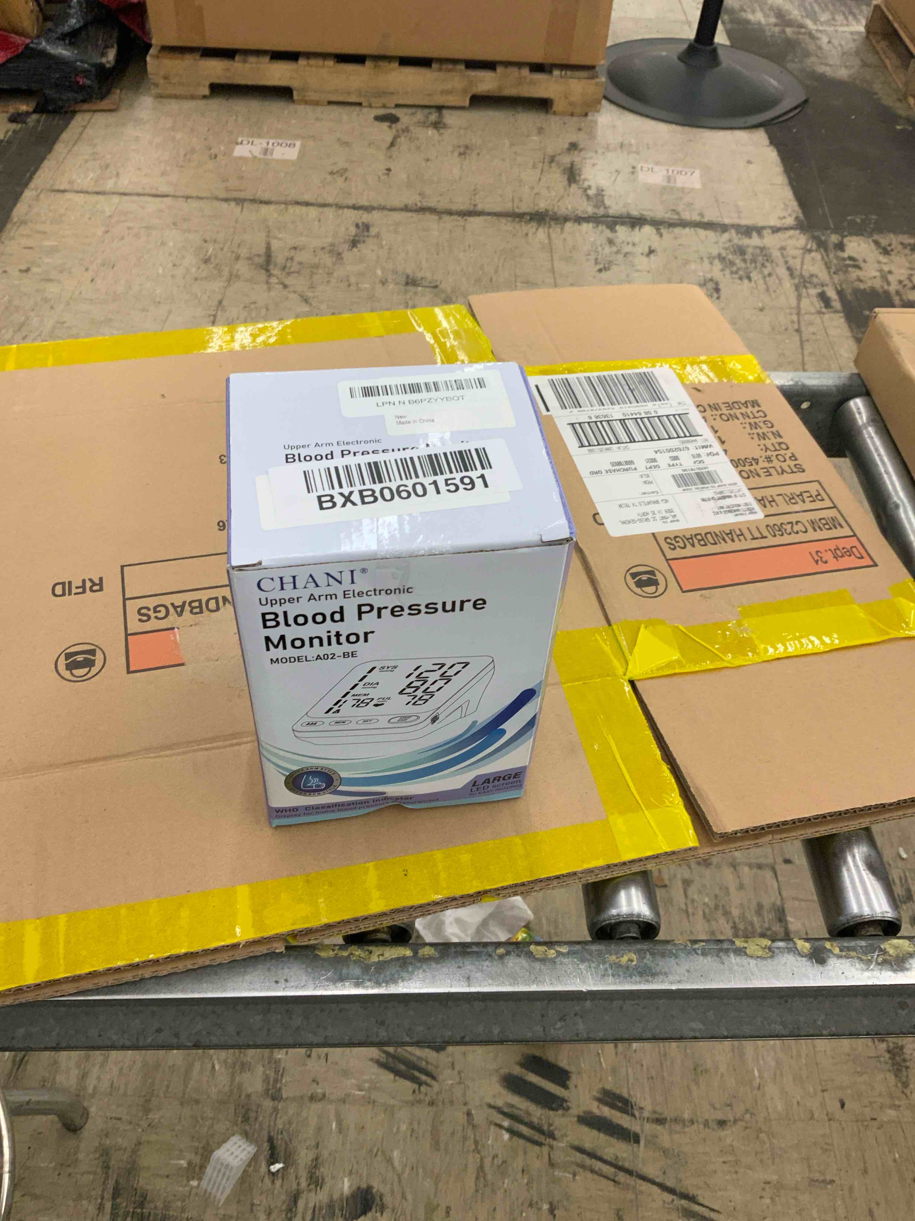 https://s3.amazonaws.com/lotting-images-prod/BoxBids/BXB0601591_1780938289897.jpeg