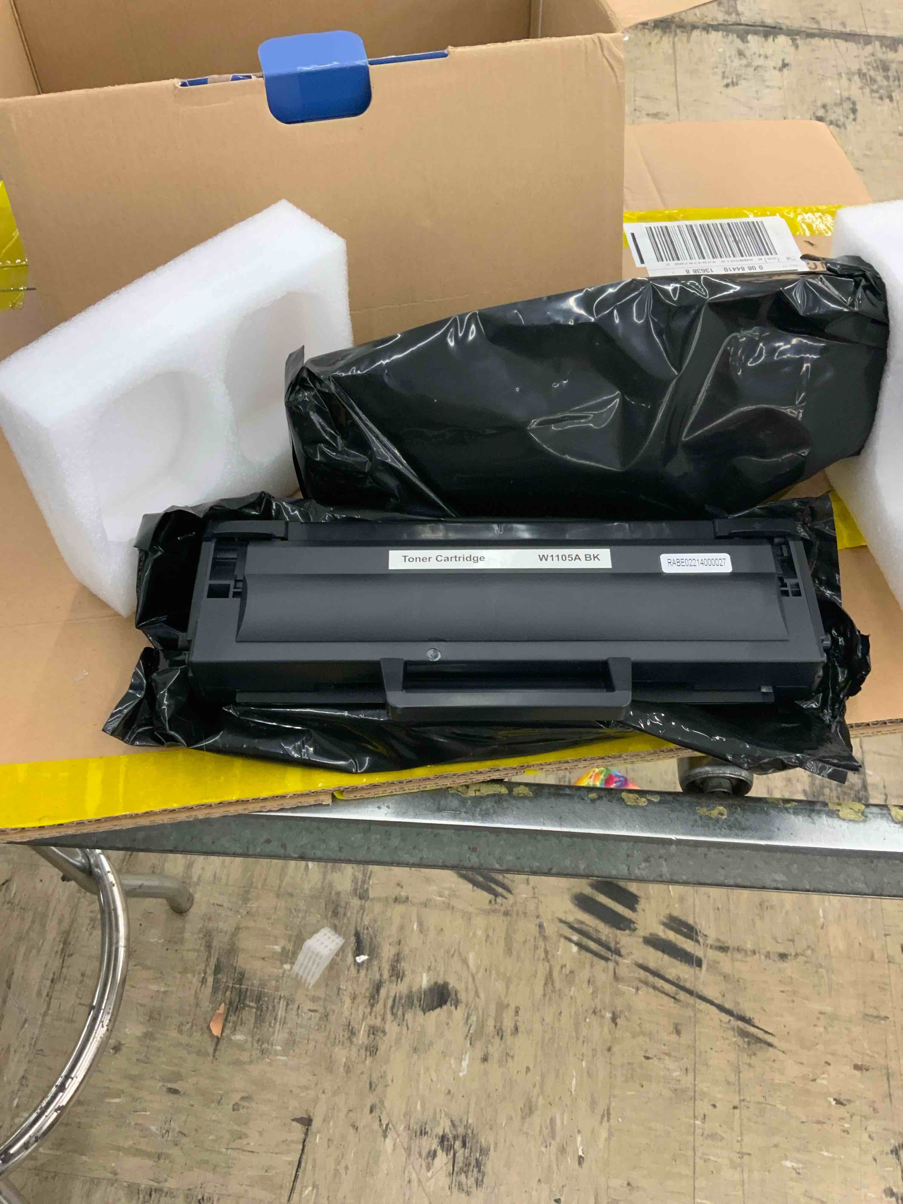 https://s3.amazonaws.com/lotting-images-prod/BoxBids/BXB0601599_1780937317643.jpeg