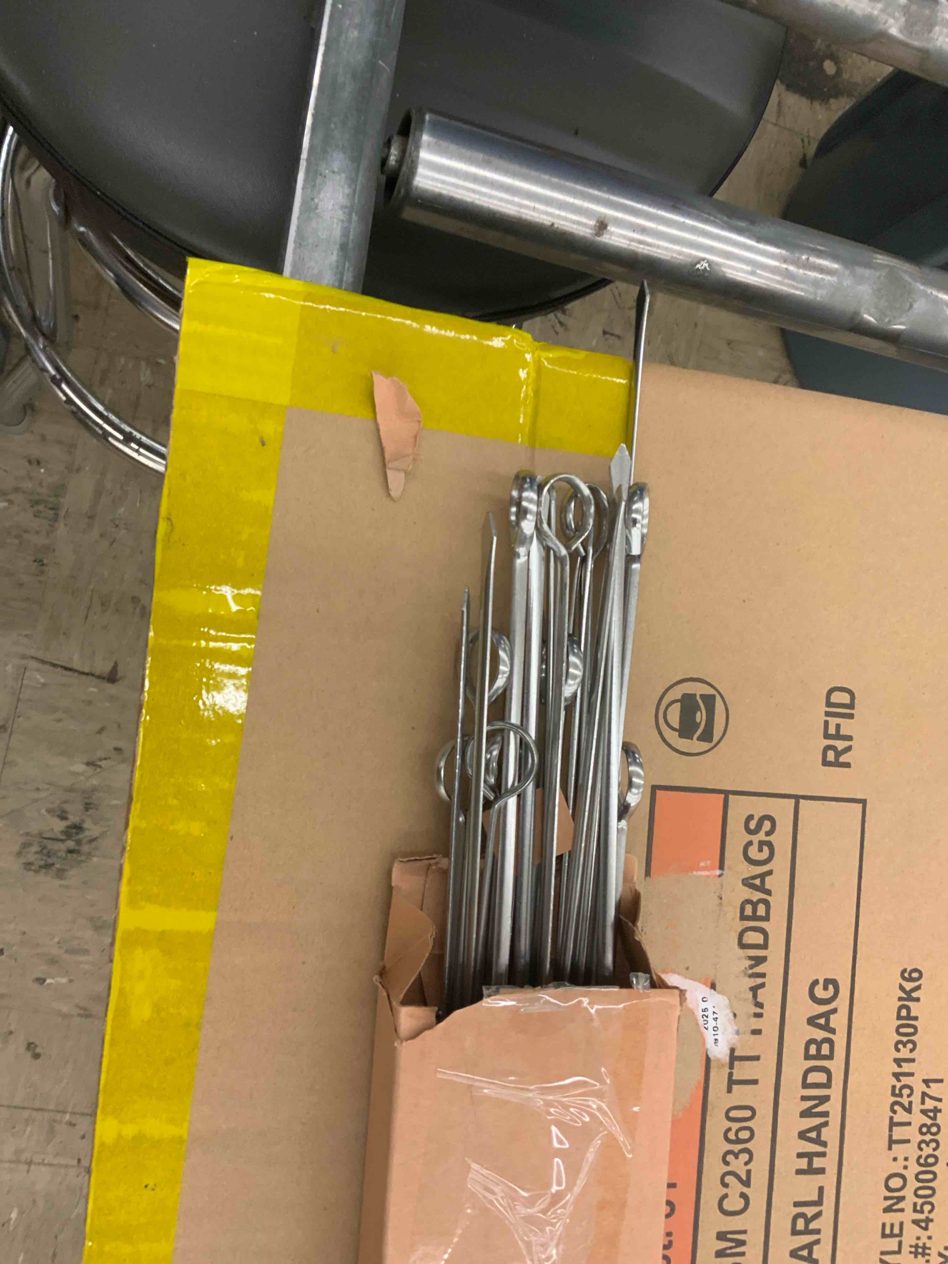 https://s3.amazonaws.com/lotting-images-prod/BoxBids/BXB0601632_1780931125494.jpeg