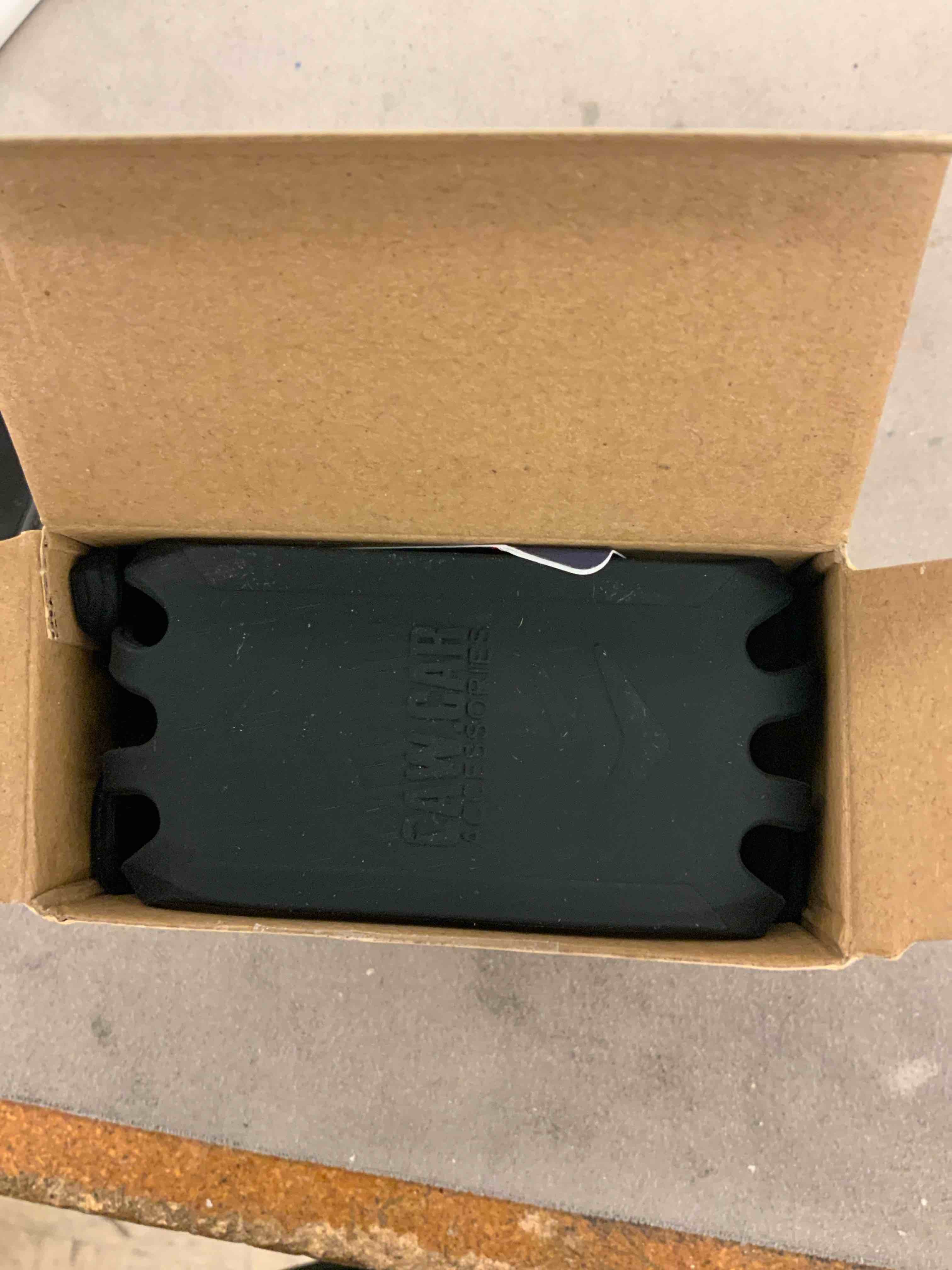 https://s3.amazonaws.com/lotting-images-prod/BoxBids/BXB0601650_1780928897519.jpeg