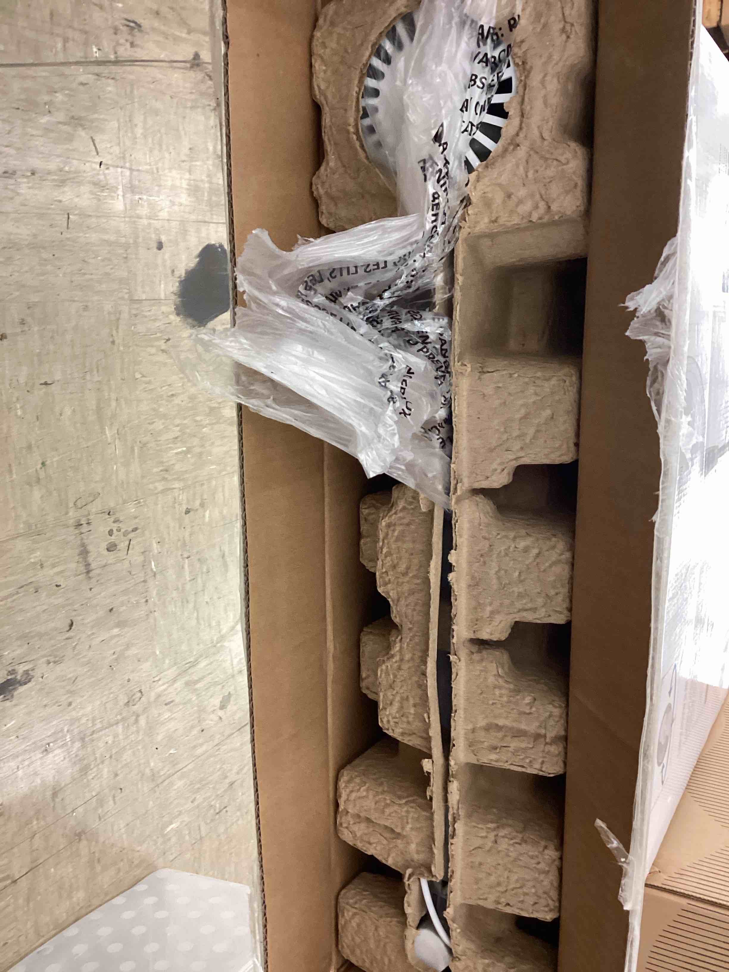 https://s3.amazonaws.com/lotting-images-prod/BoxBids/BXB0601722_1780666237629.jpeg