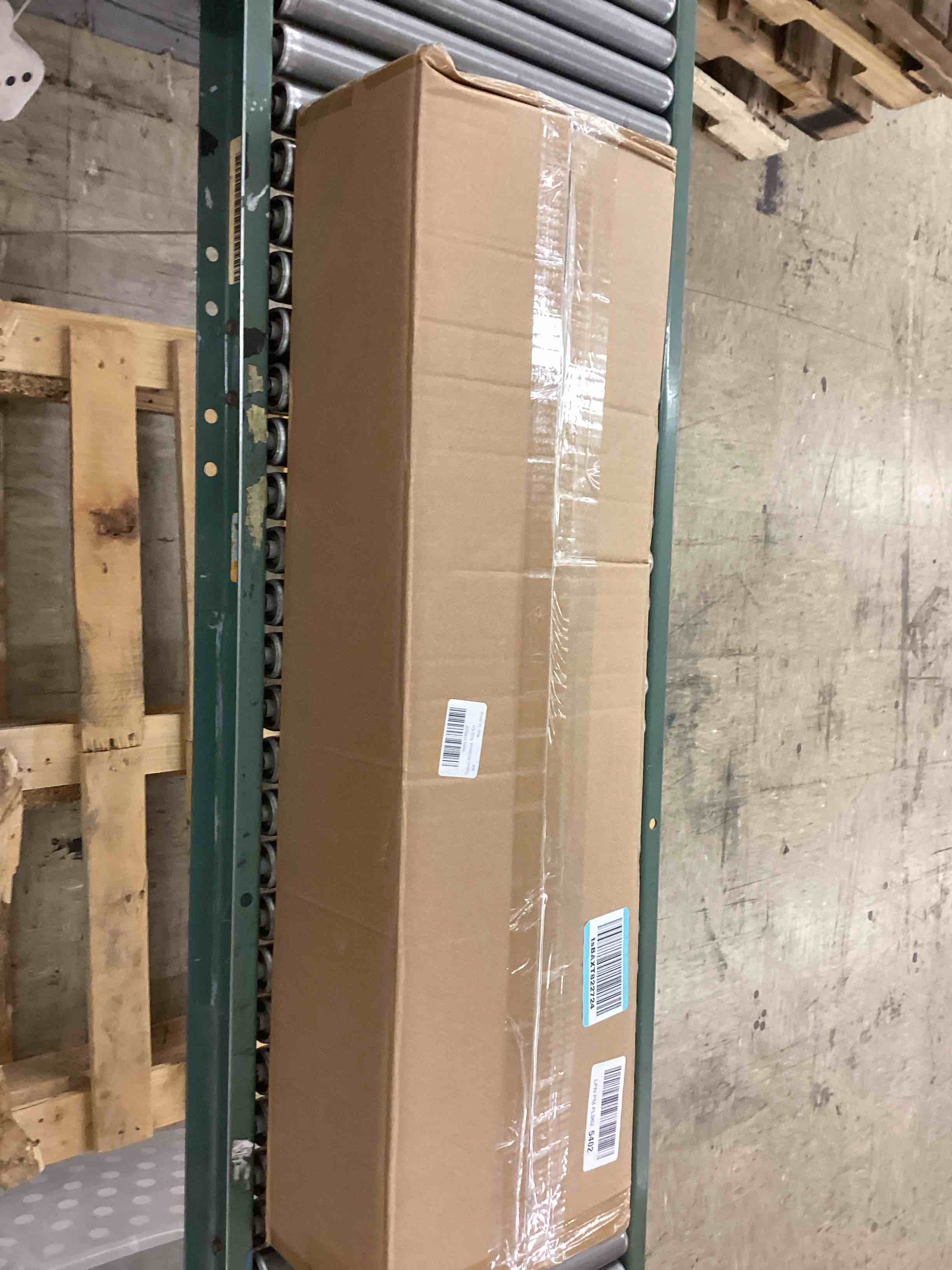 https://s3.amazonaws.com/lotting-images-prod/BoxBids/BXB0601731_1780671895634.jpeg