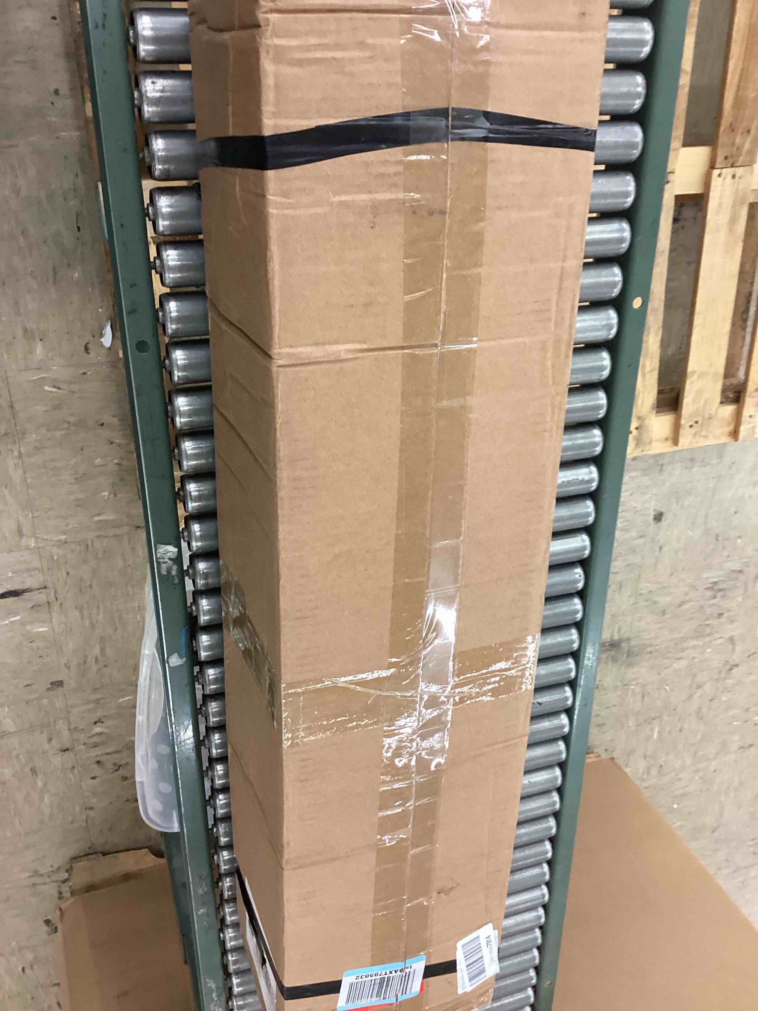 https://s3.amazonaws.com/lotting-images-prod/BoxBids/BXB0601735_1780673153650.jpeg