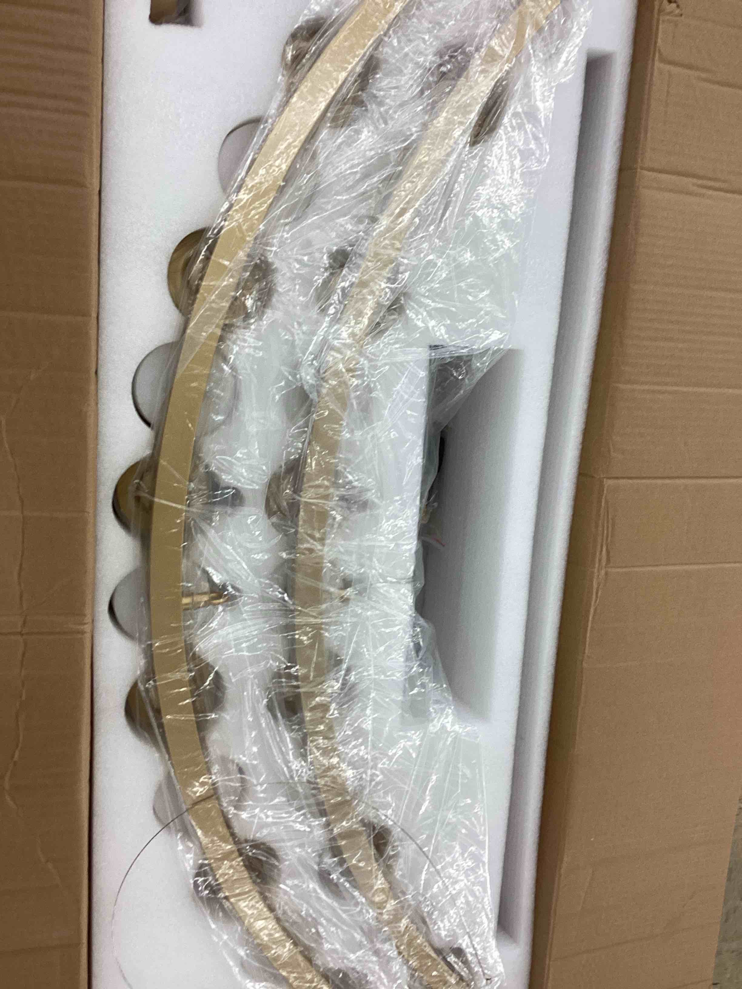 https://s3.amazonaws.com/lotting-images-prod/BoxBids/BXB0601754_1780682925151.jpeg
