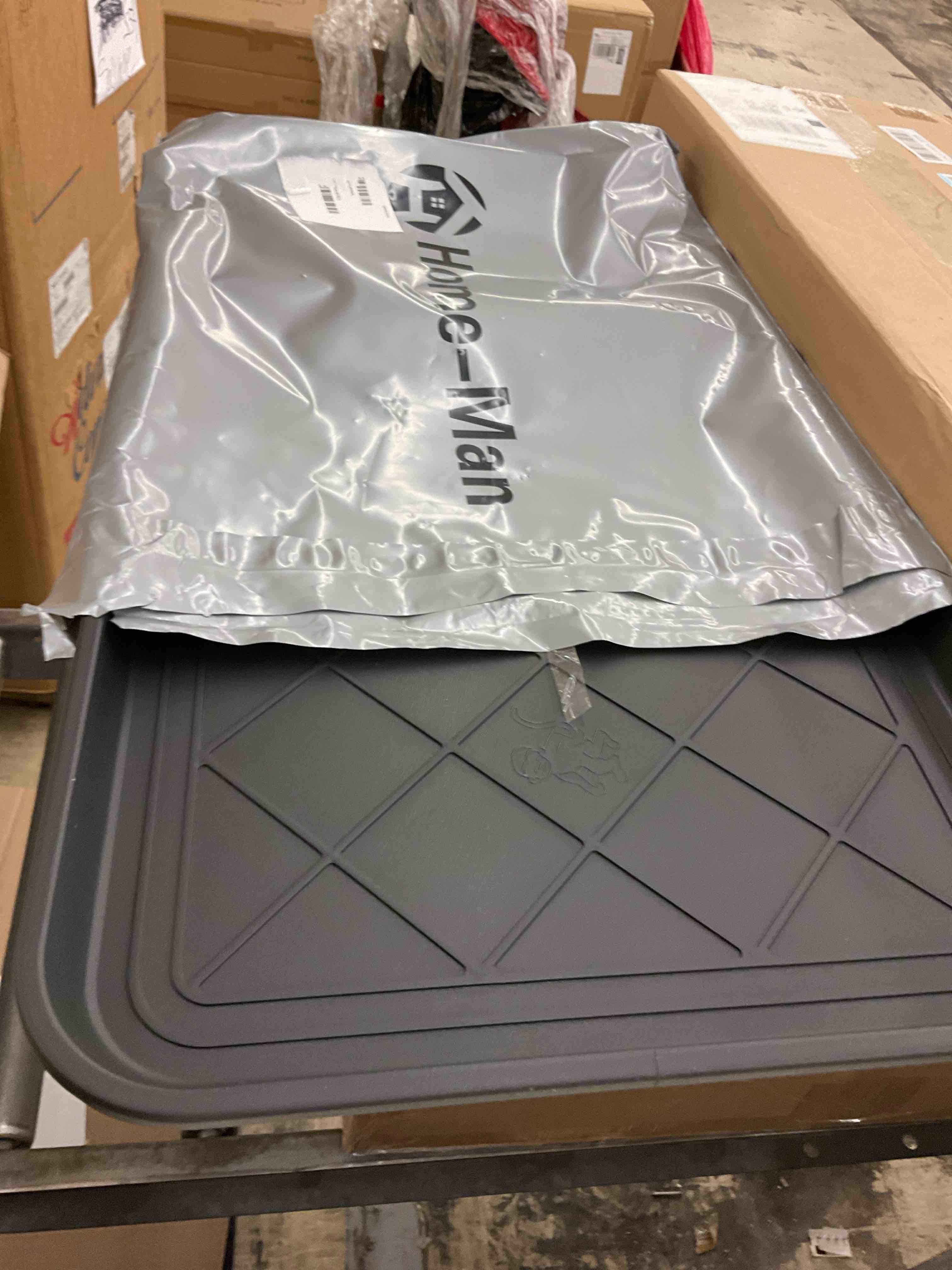 https://s3.amazonaws.com/lotting-images-prod/BoxBids/BXB0601894_1780680542221.jpeg