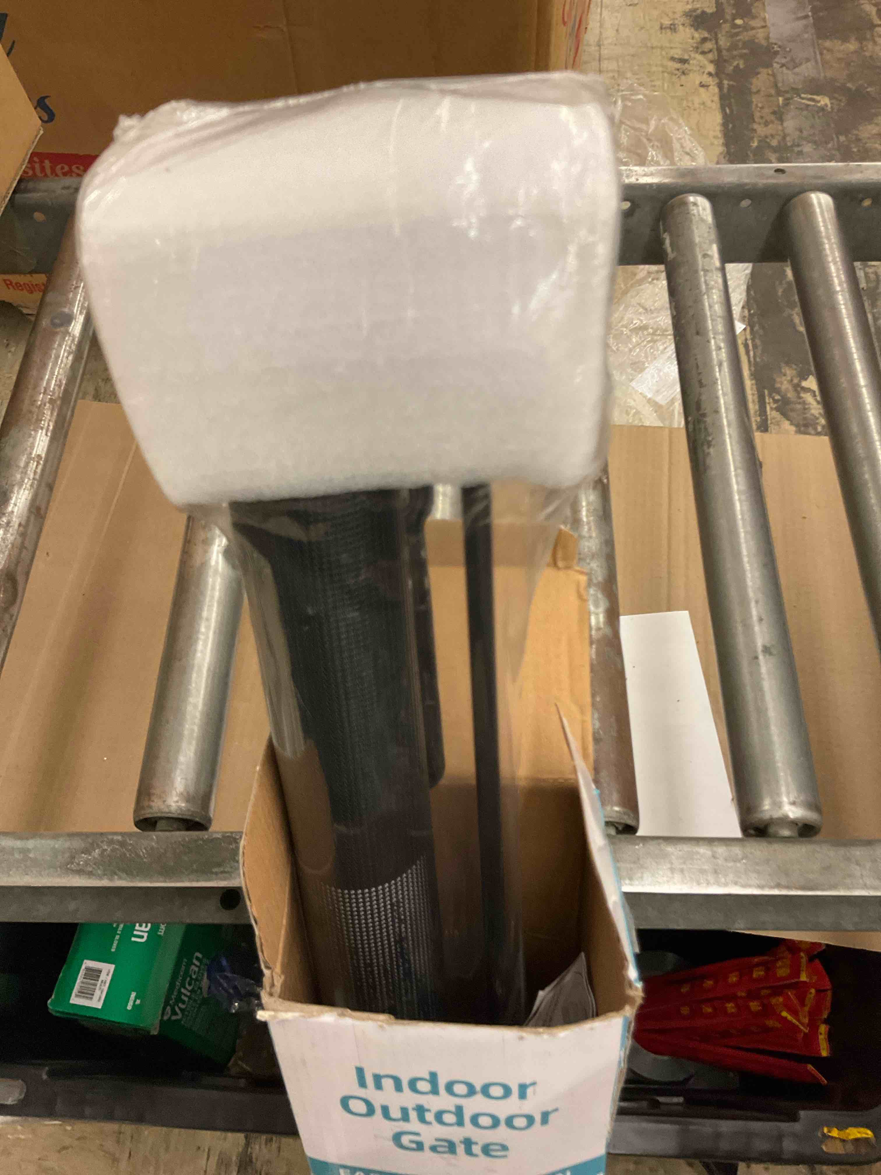 https://s3.amazonaws.com/lotting-images-prod/BoxBids/BXB0601895_1780680629322.jpeg
