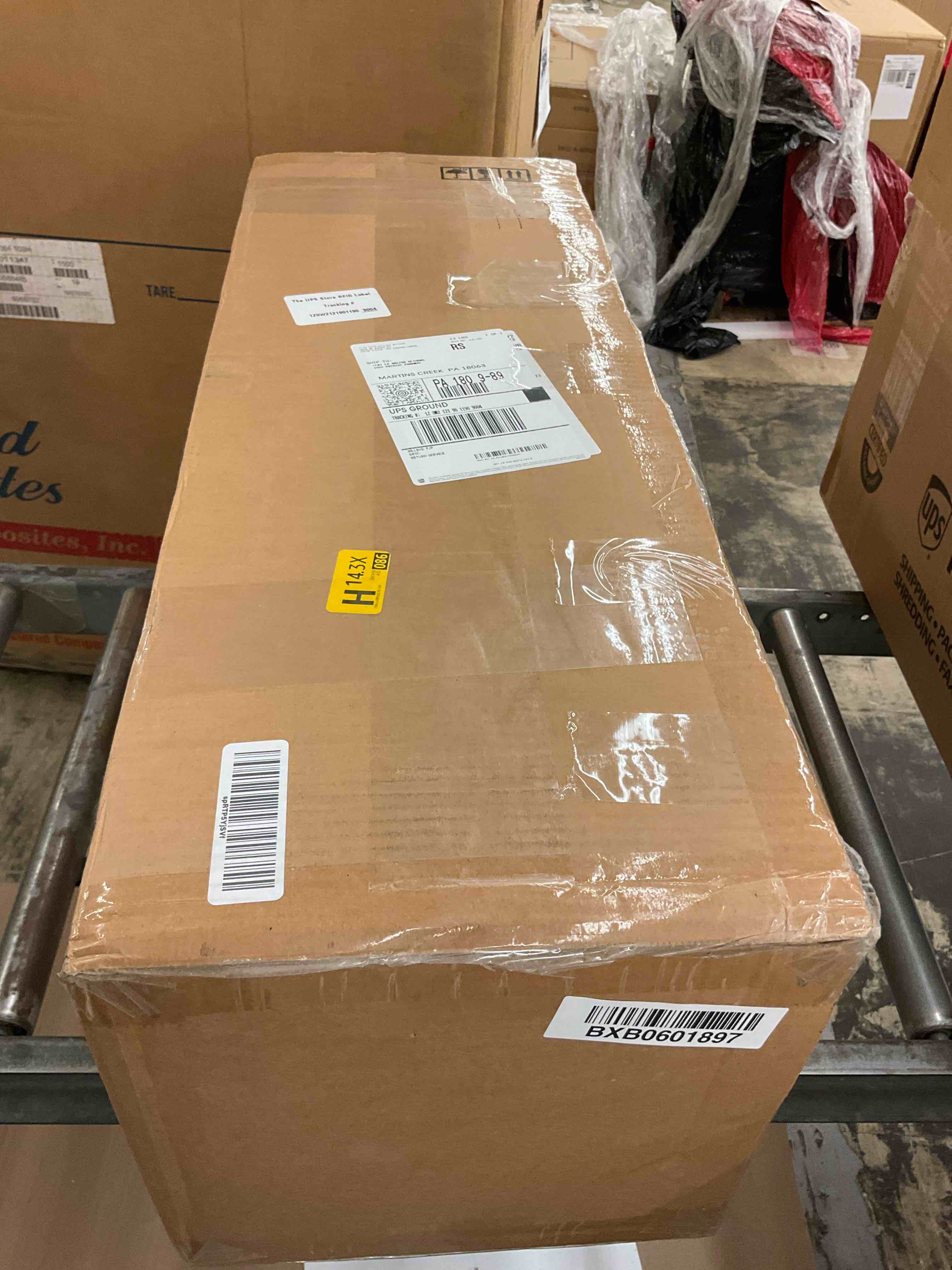 https://s3.amazonaws.com/lotting-images-prod/BoxBids/BXB0601897_1780680800924.jpeg