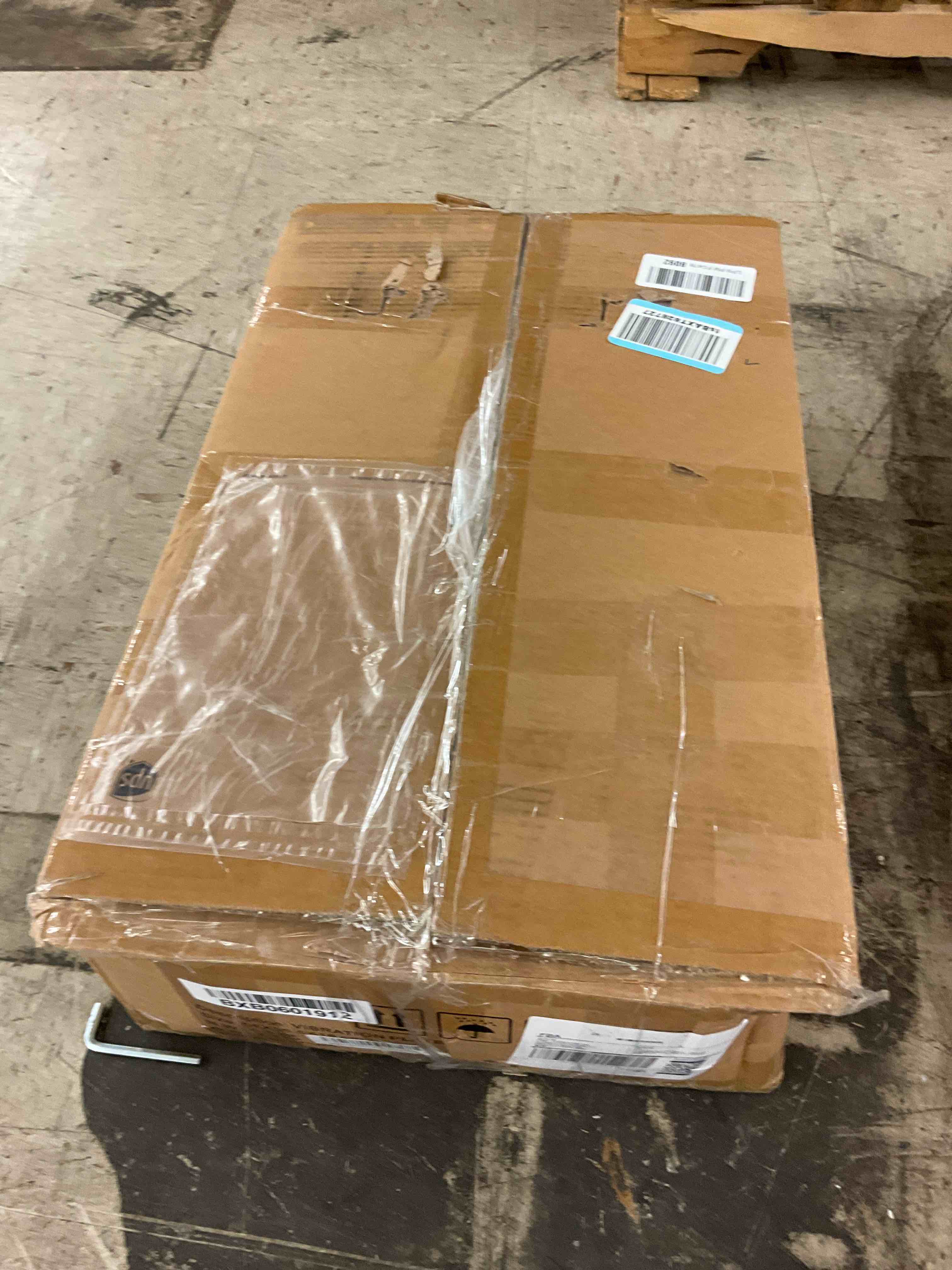 https://s3.amazonaws.com/lotting-images-prod/BoxBids/BXB0601912_1780686912731.jpeg