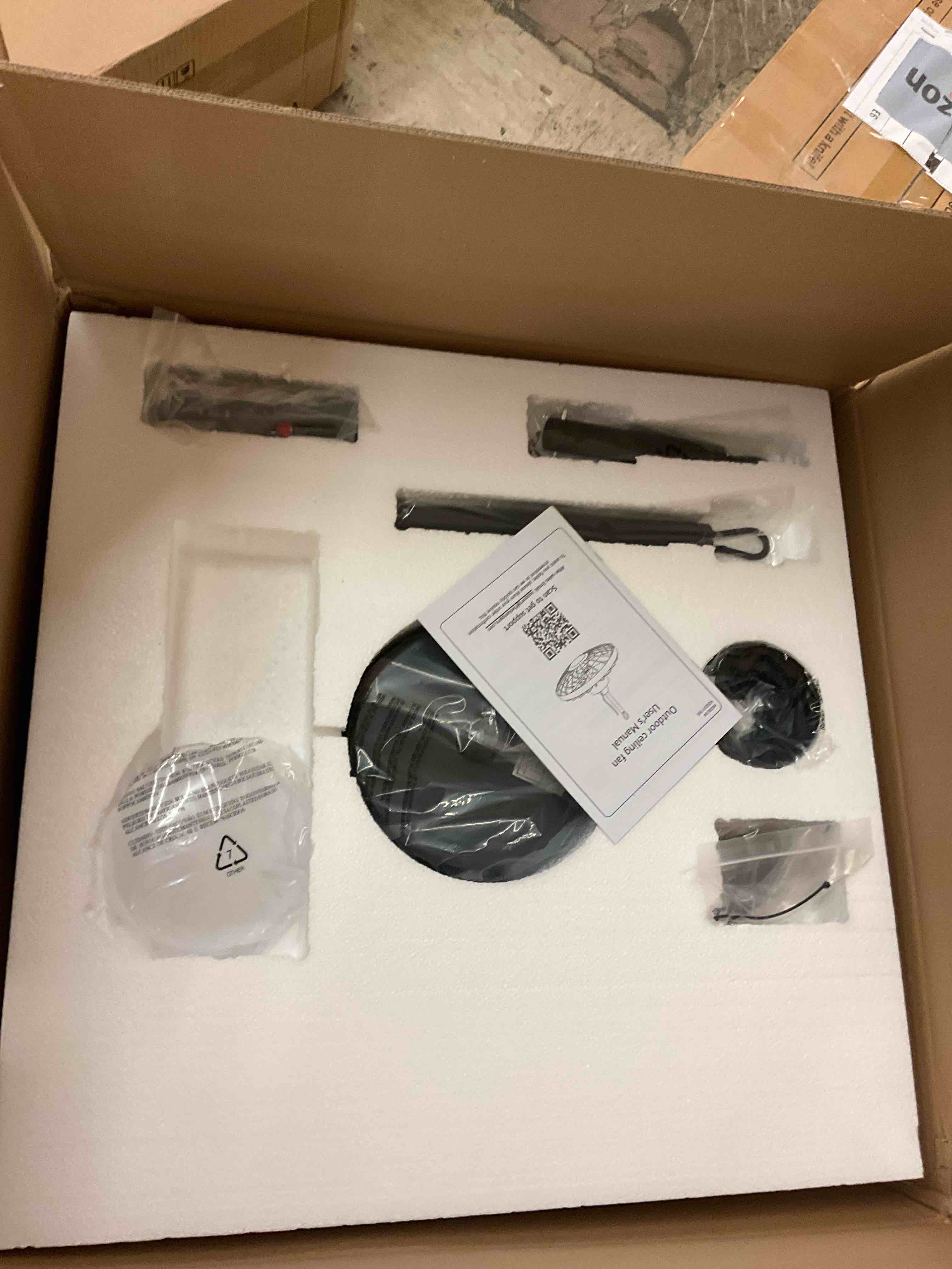 https://s3.amazonaws.com/lotting-images-prod/BoxBids/BXB0601984_1780605750053.jpeg