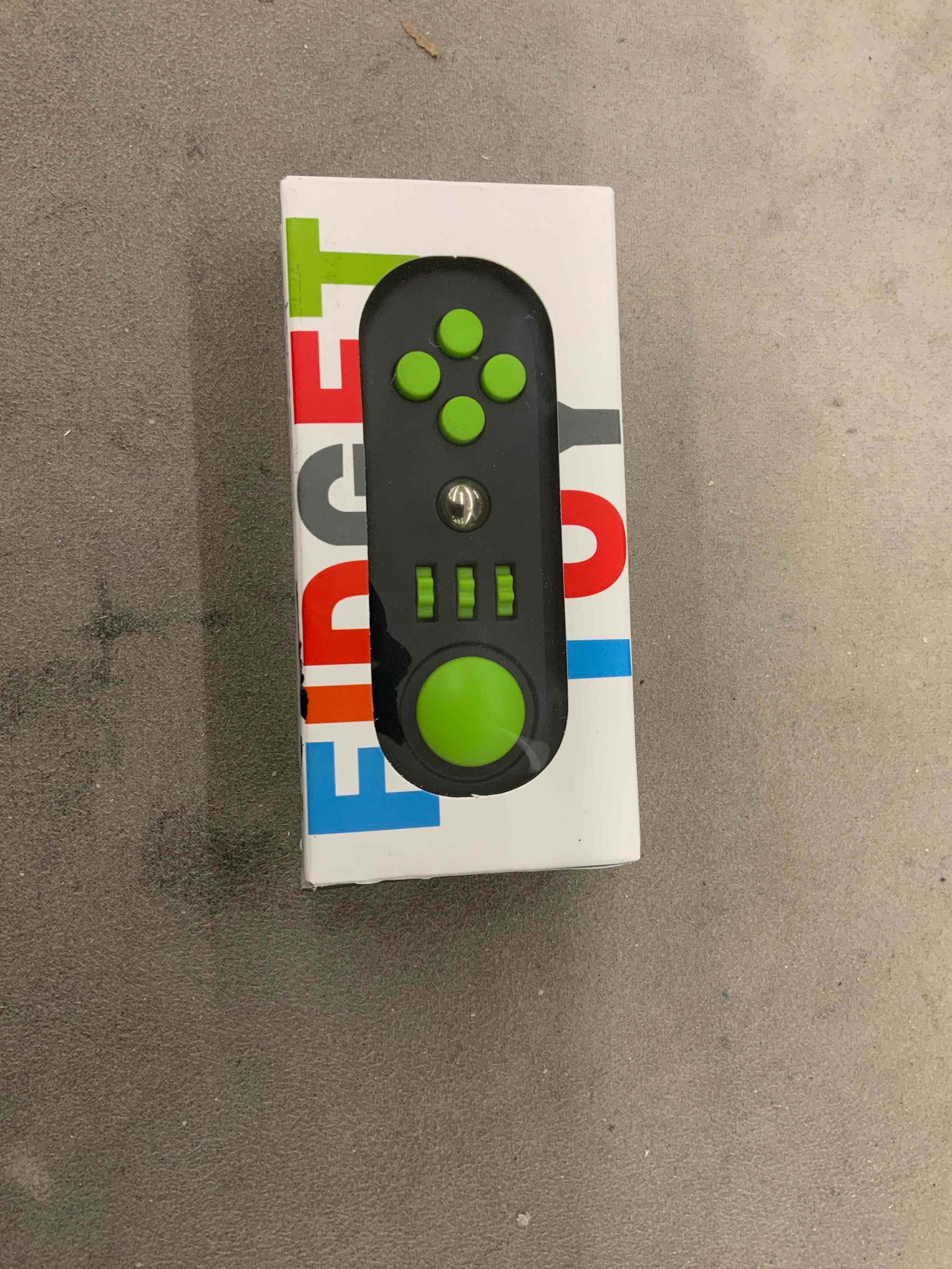 https://s3.amazonaws.com/lotting-images-prod/BoxBids/BXB0602102_1780942193575.jpeg