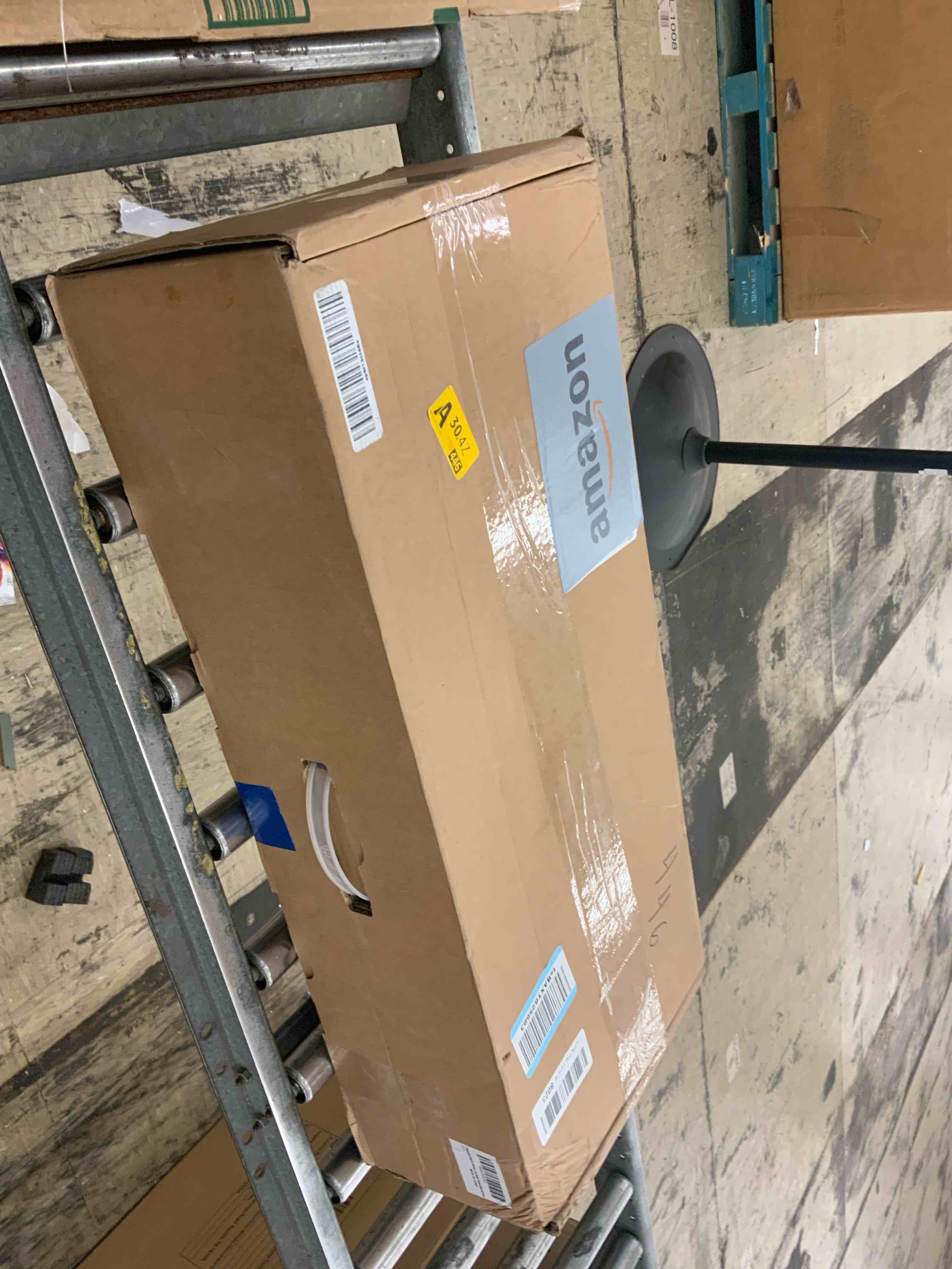 https://s3.amazonaws.com/lotting-images-prod/BoxBids/BXB0602254_1781109894947.jpeg