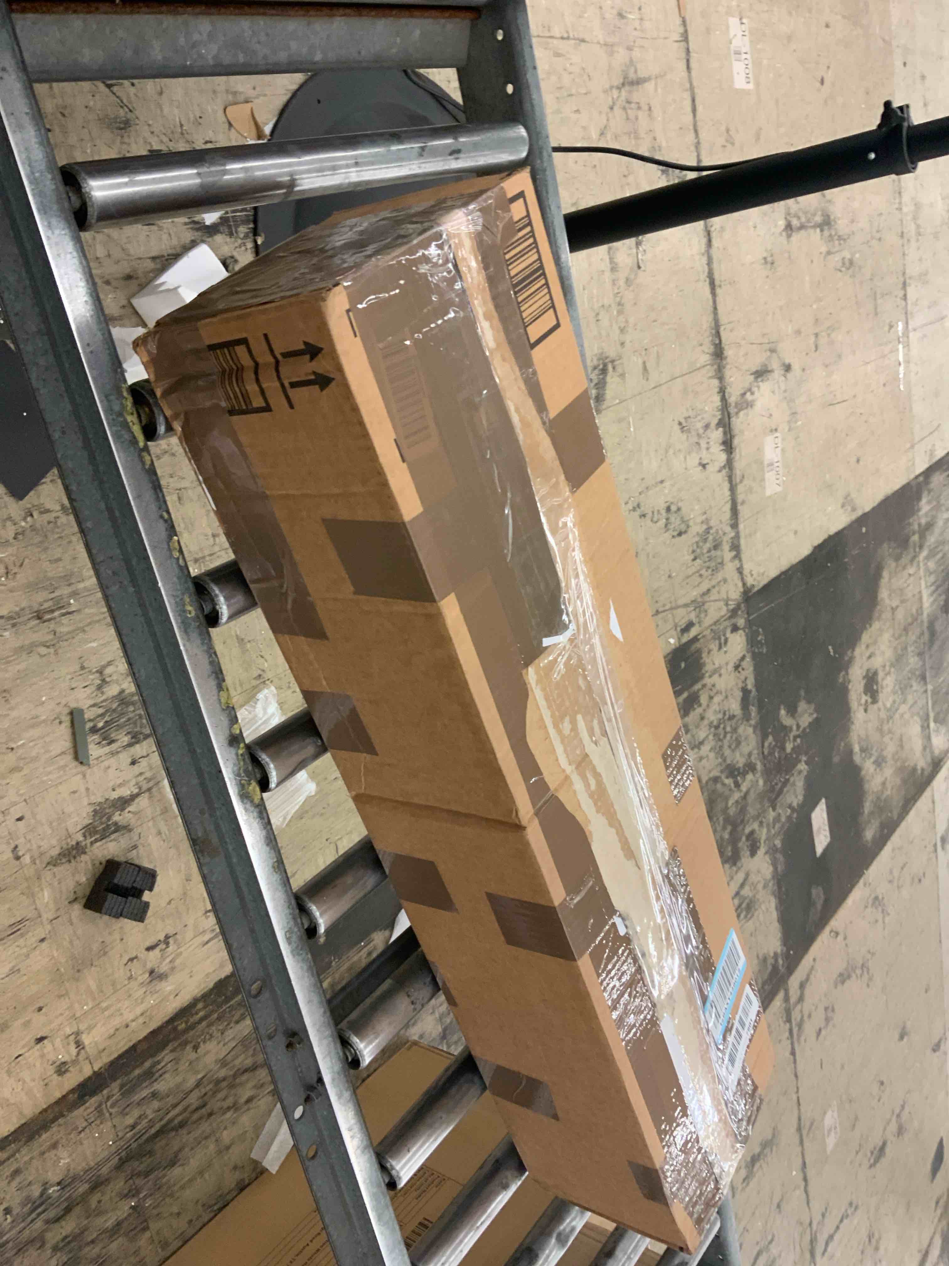 https://s3.amazonaws.com/lotting-images-prod/BoxBids/BXB0602368_1781192953472.jpeg