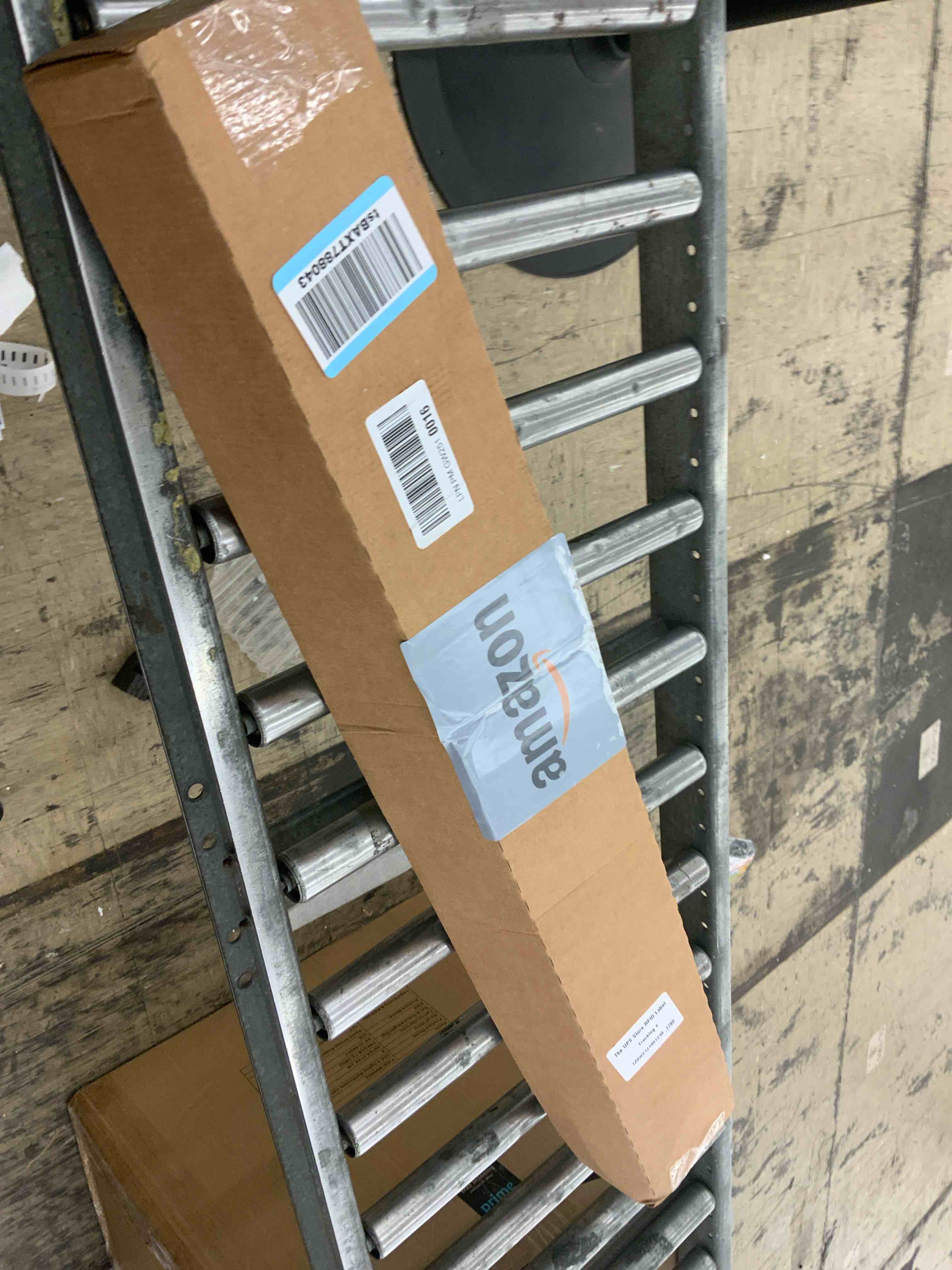 https://s3.amazonaws.com/lotting-images-prod/BoxBids/BXB0602387_1781197184037.jpeg
