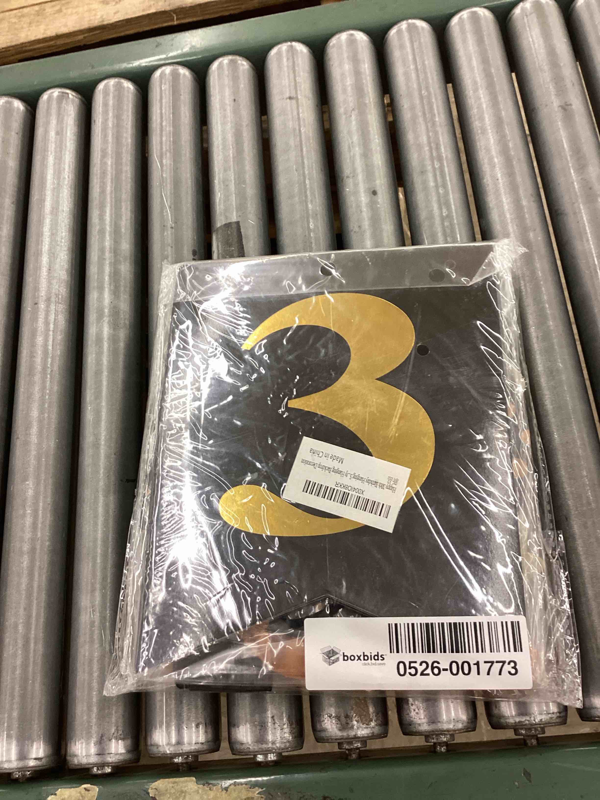 https://s3.amazonaws.com/lotting-images-prod/BoxBids/BXB0602787_1781189730572.jpeg
