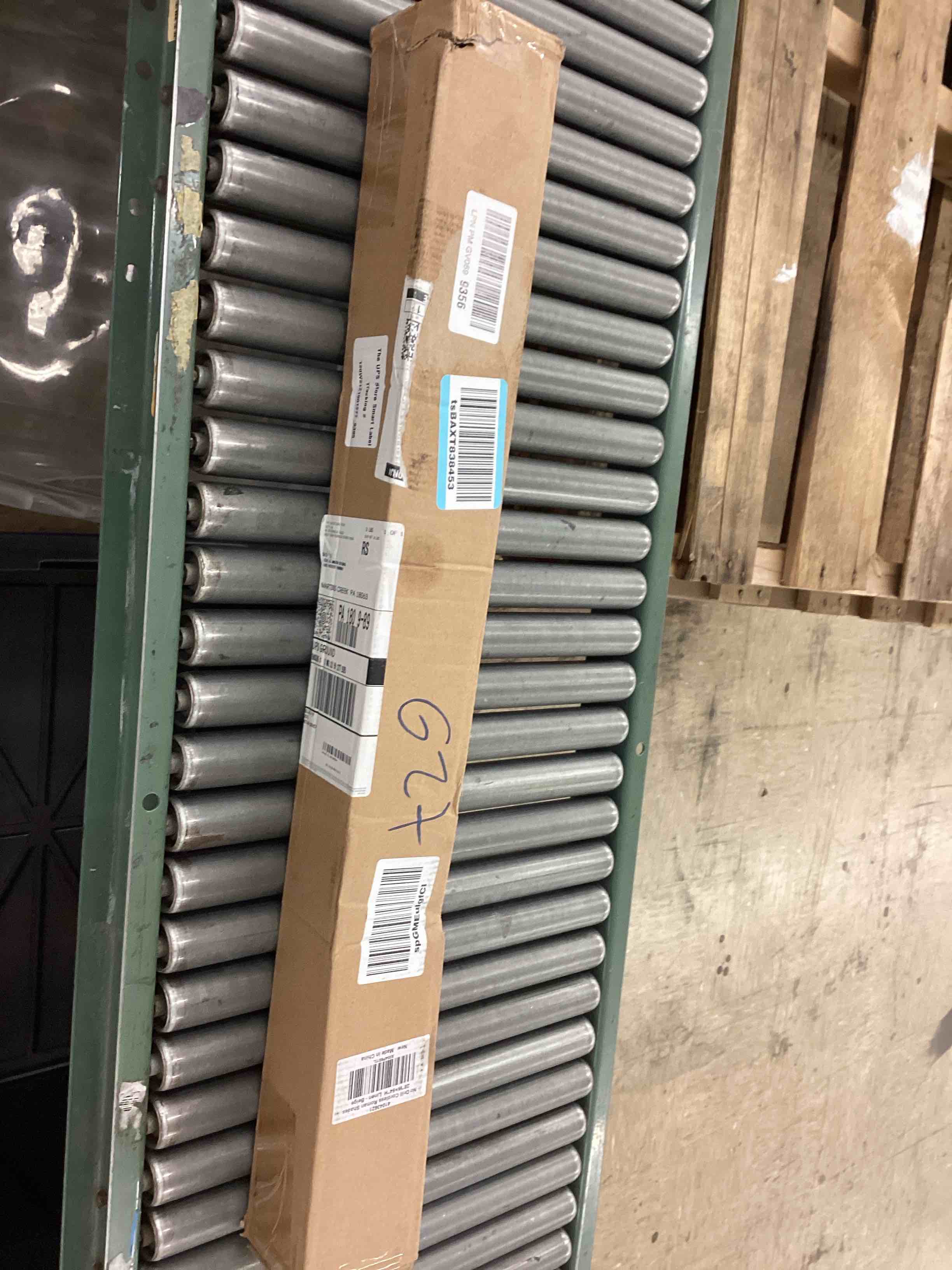 https://s3.amazonaws.com/lotting-images-prod/BoxBids/BXB0602837_1781270197183.jpeg