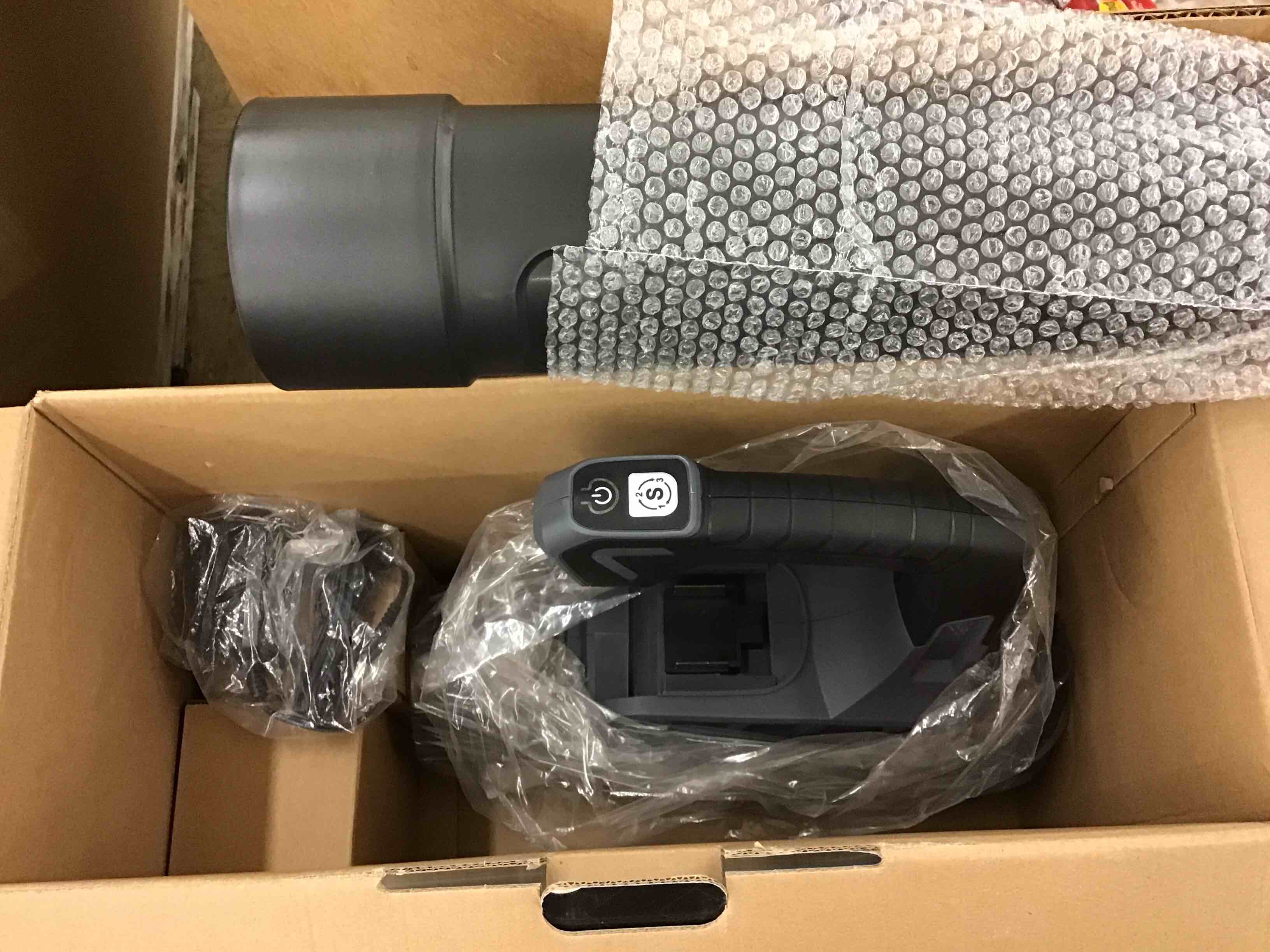 https://s3.amazonaws.com/lotting-images-prod/BoxBids/BXB0603109_1781629741058.jpeg