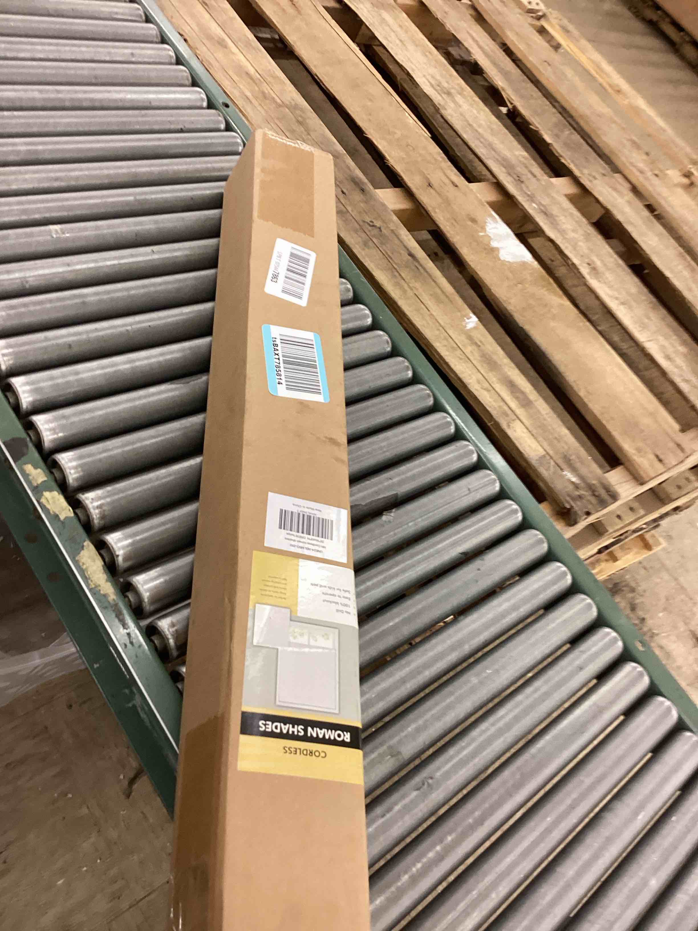 https://s3.amazonaws.com/lotting-images-prod/BoxBids/BXB0603388_1781640293371.jpeg