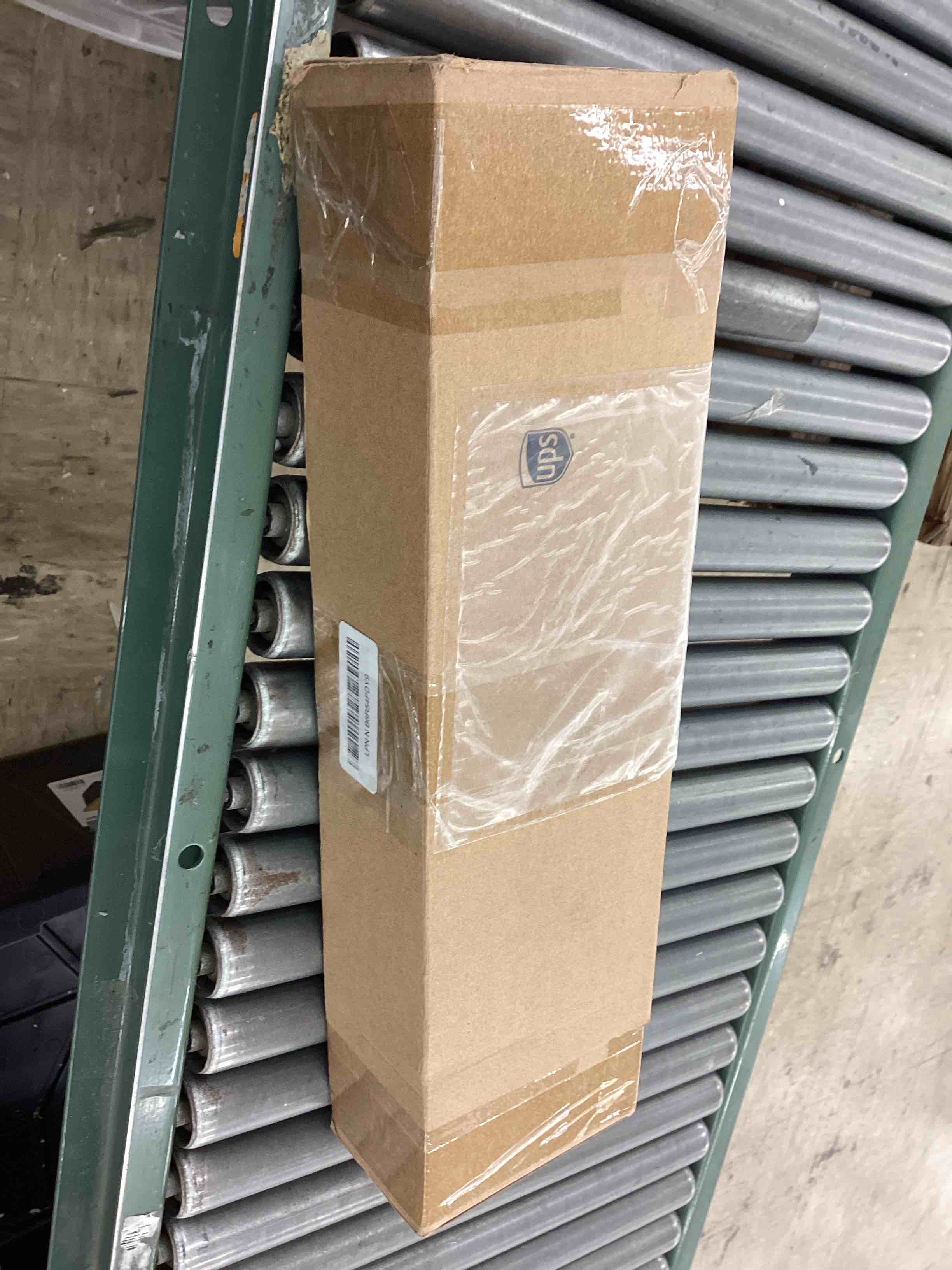 https://s3.amazonaws.com/lotting-images-prod/BoxBids/BXB0603395_1781642550681.jpeg