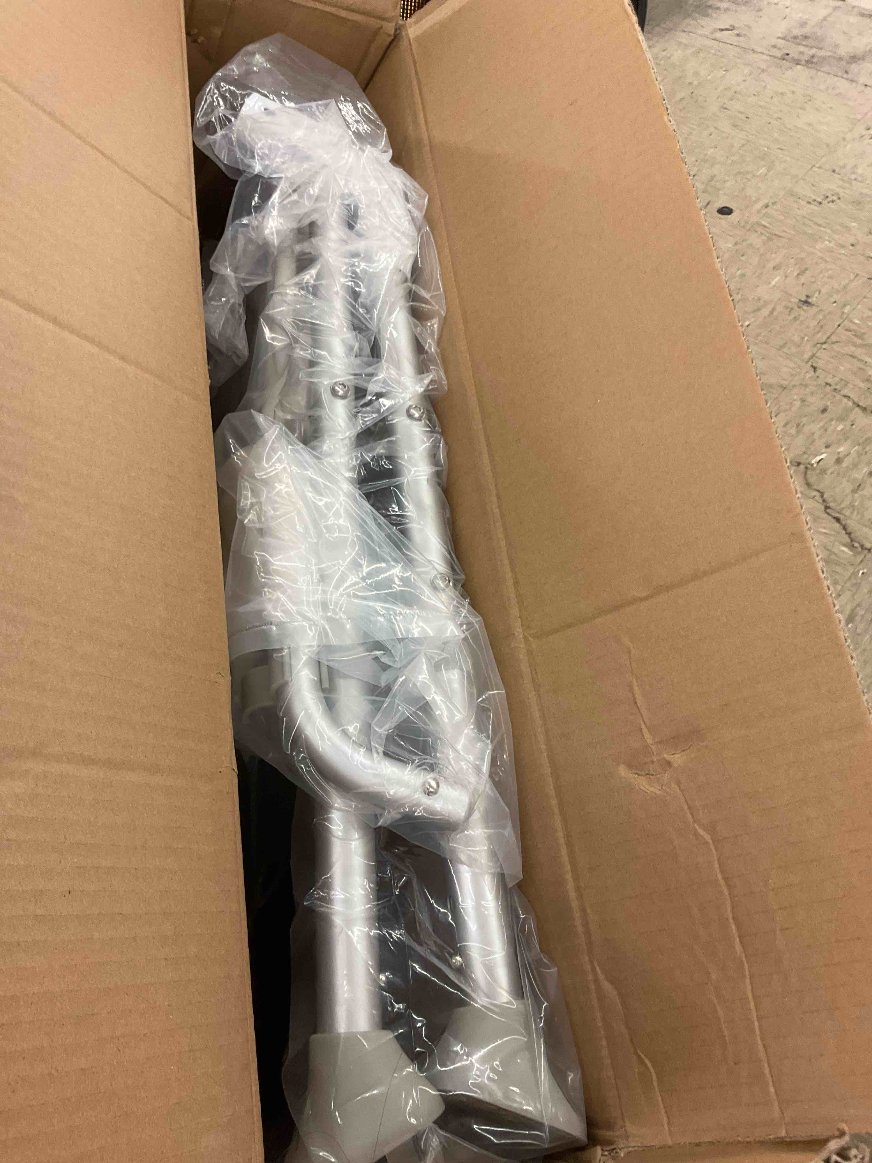 https://s3.amazonaws.com/lotting-images-prod/BoxBids/BXB0603578_1781364928905.jpeg
