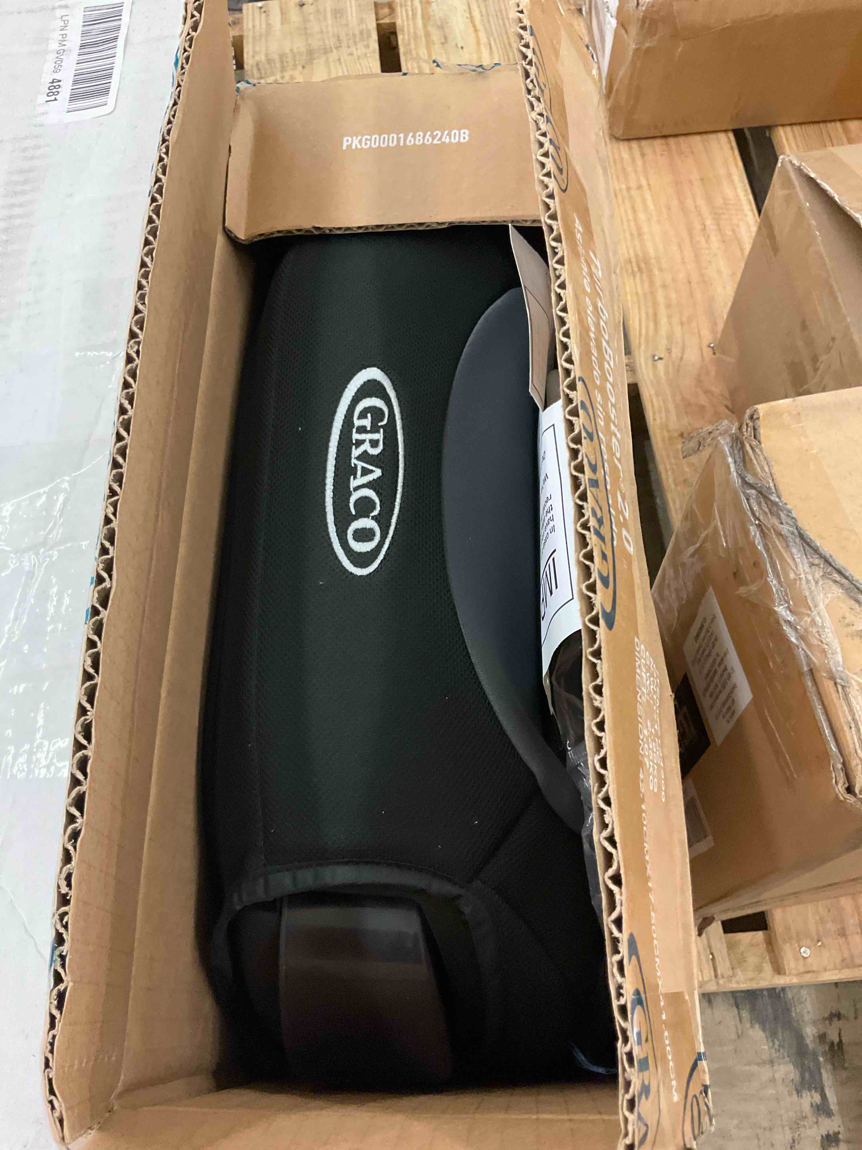 https://s3.amazonaws.com/lotting-images-prod/BoxBids/BXB0603600_1781373040338.jpeg