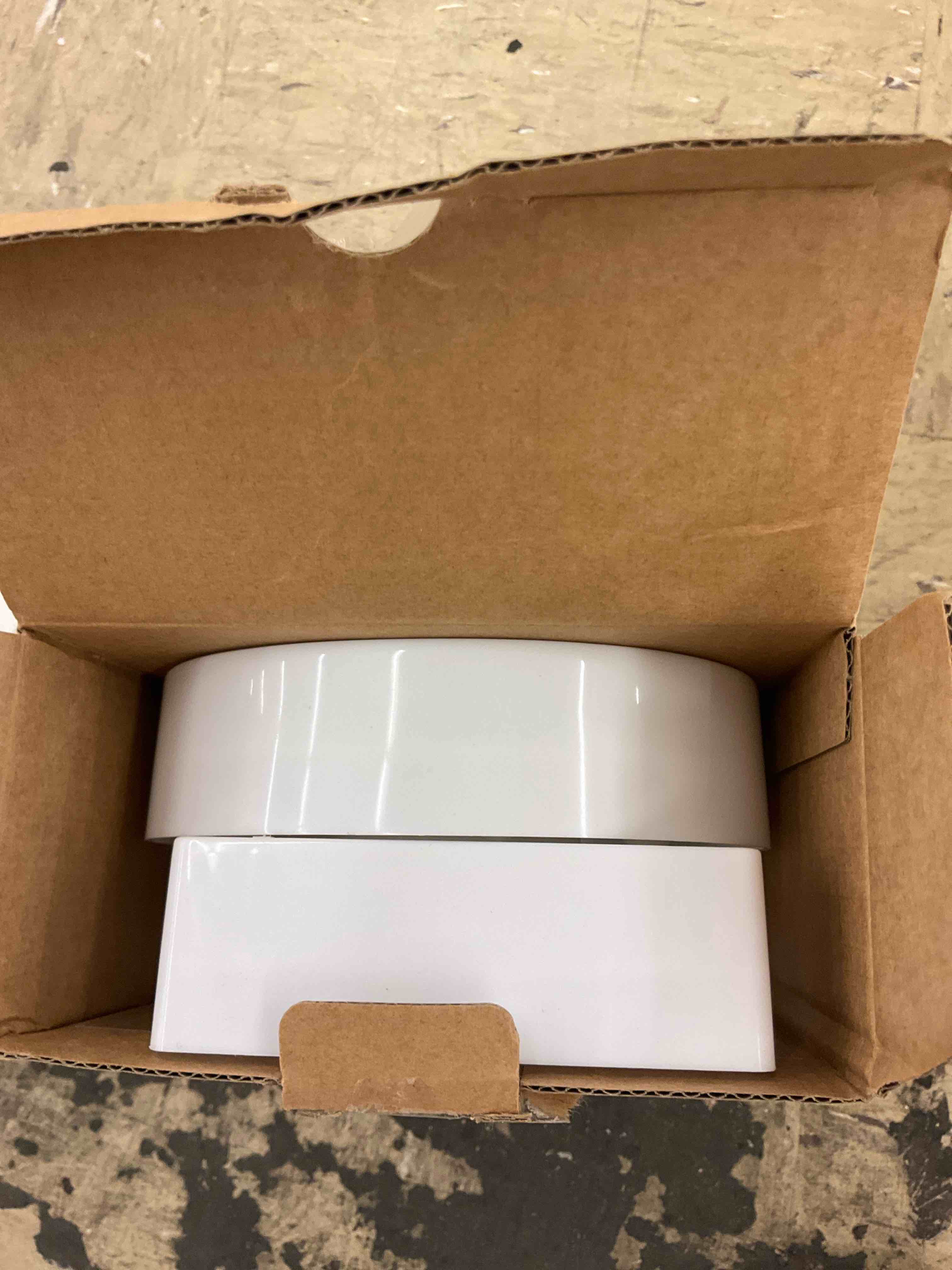 https://s3.amazonaws.com/lotting-images-prod/BoxBids/BXB0603648_1781634953157.jpeg