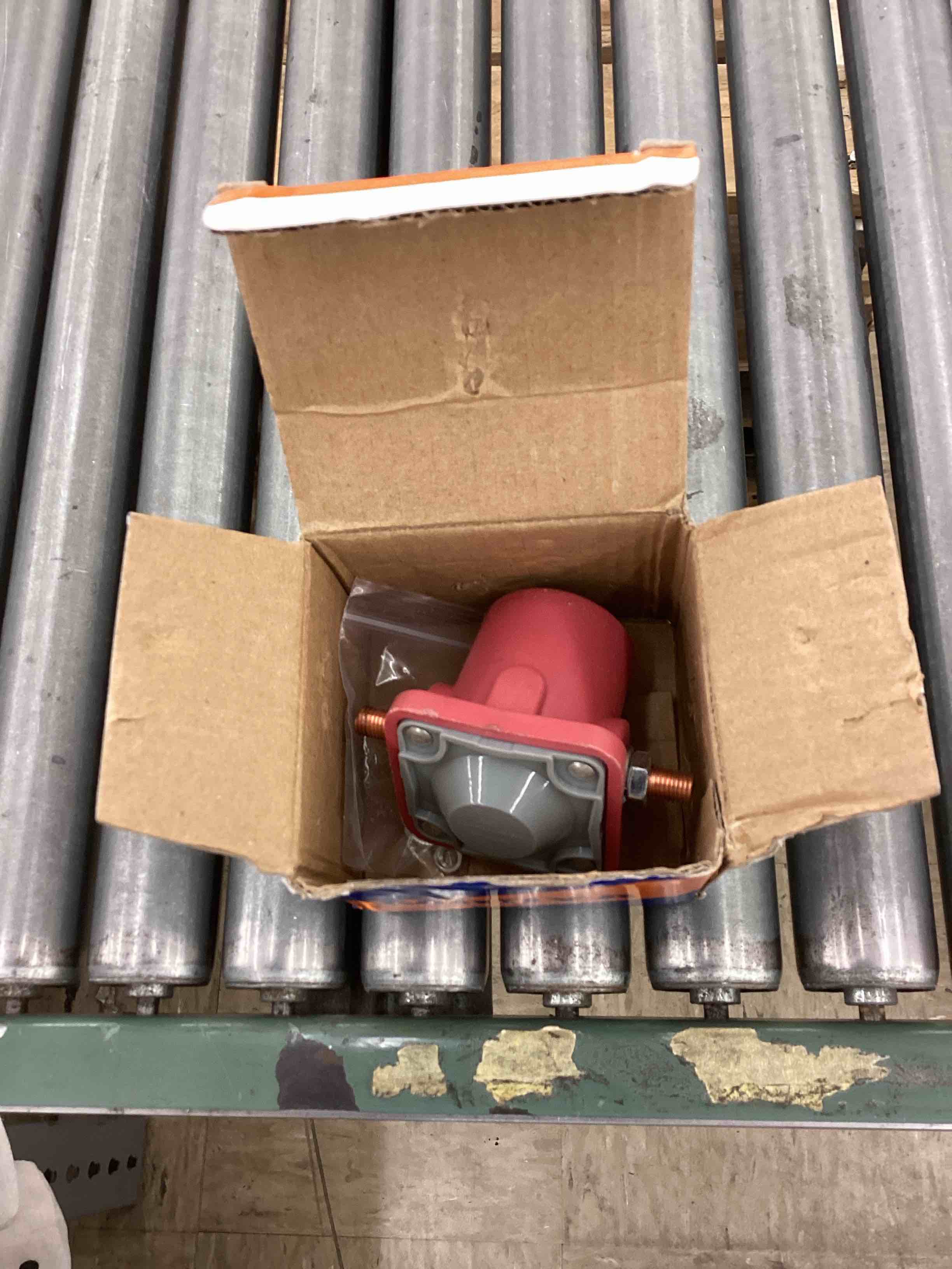 https://s3.amazonaws.com/lotting-images-prod/BoxBids/BXB0603863_1781019675860.jpeg