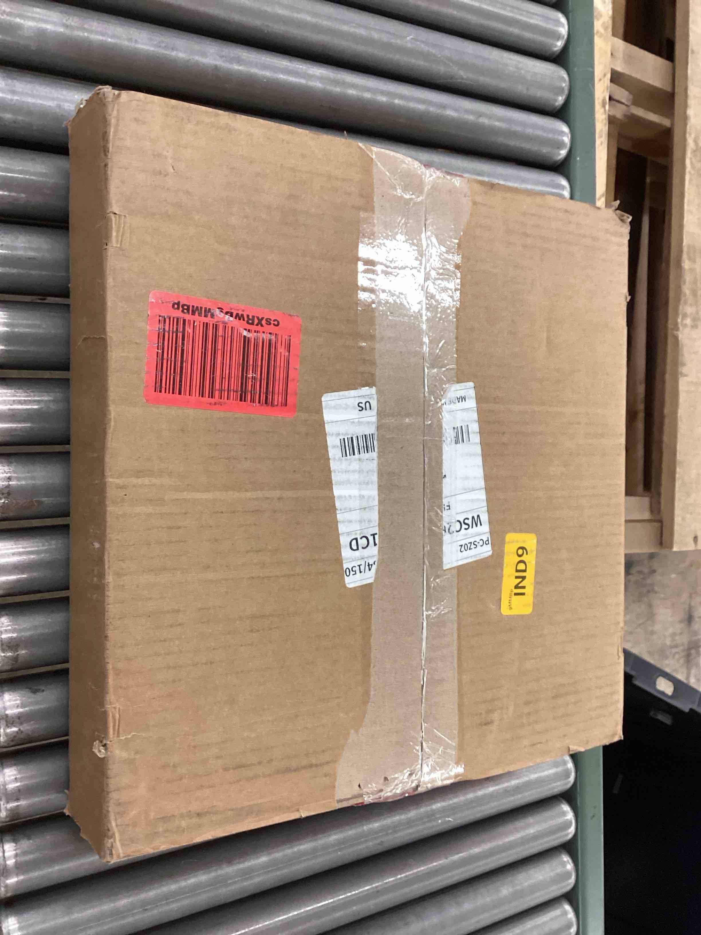 https://s3.amazonaws.com/lotting-images-prod/BoxBids/BXB0603965_1781107321703.jpeg
