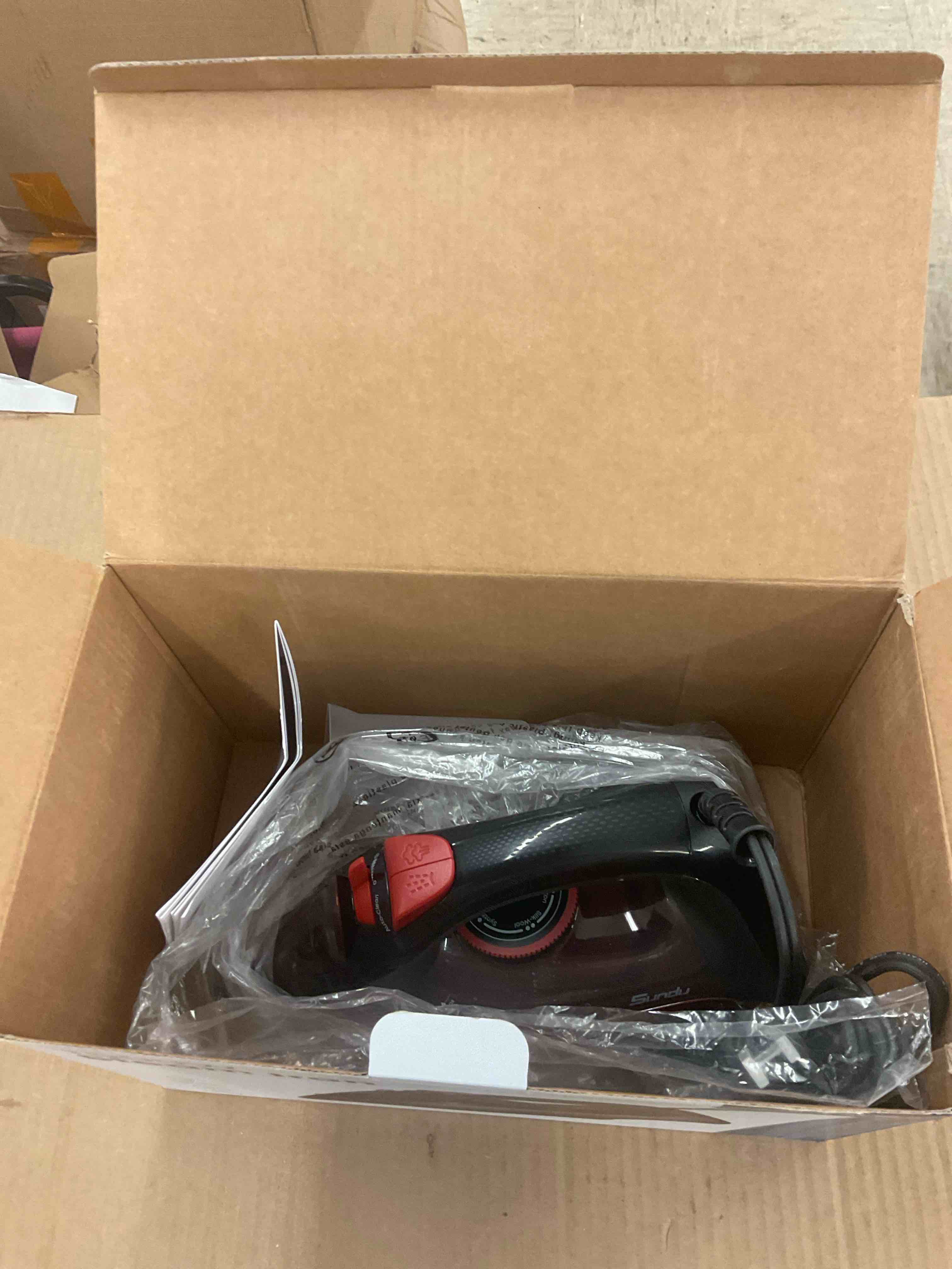 https://s3.amazonaws.com/lotting-images-prod/BoxBids/PPE2248038_1770146607997.jpeg