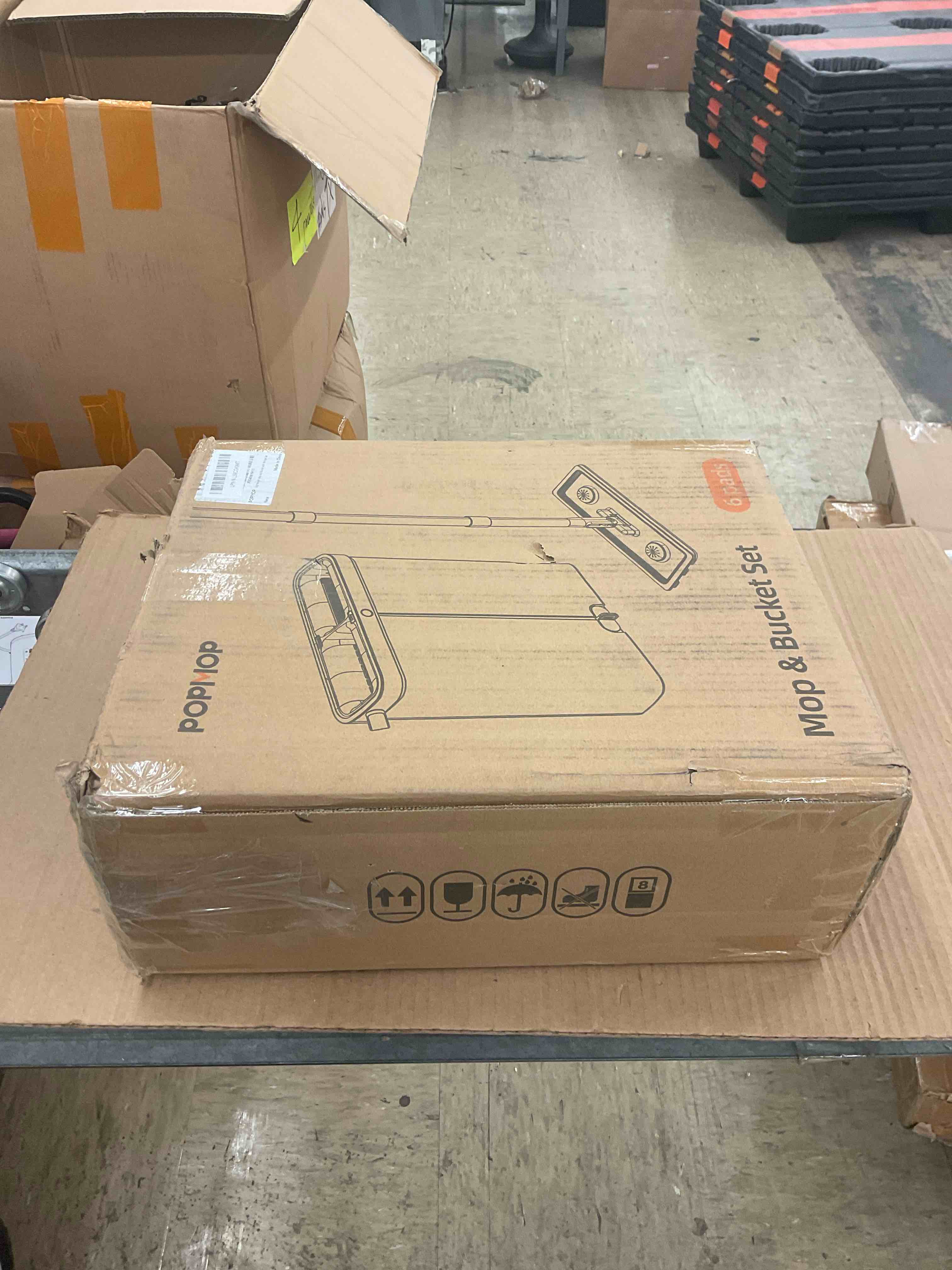 https://s3.amazonaws.com/lotting-images-prod/BoxBids/PPE2248064_1770150253709.jpeg
