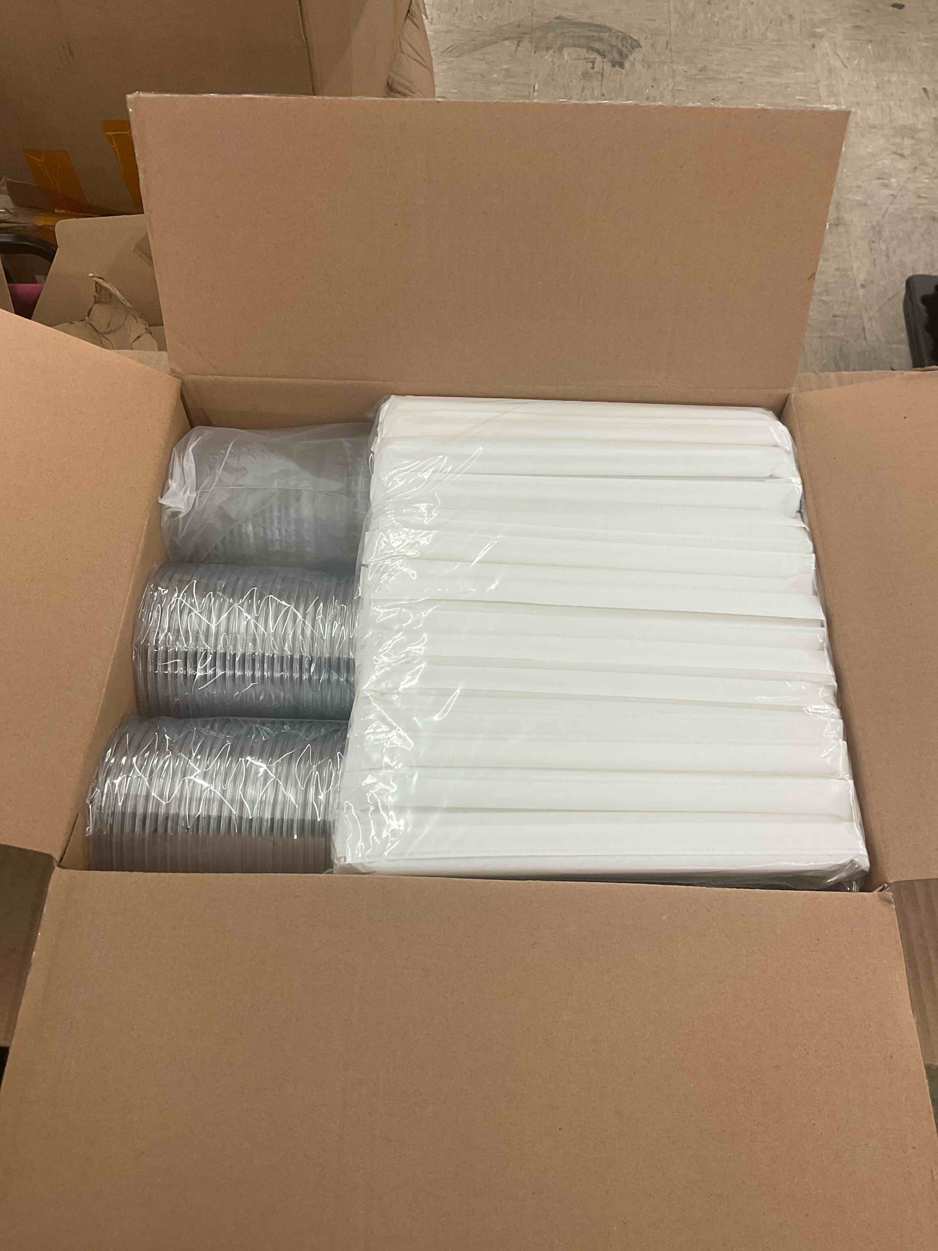 https://s3.amazonaws.com/lotting-images-prod/BoxBids/PPE2248079_1770152239800.jpeg