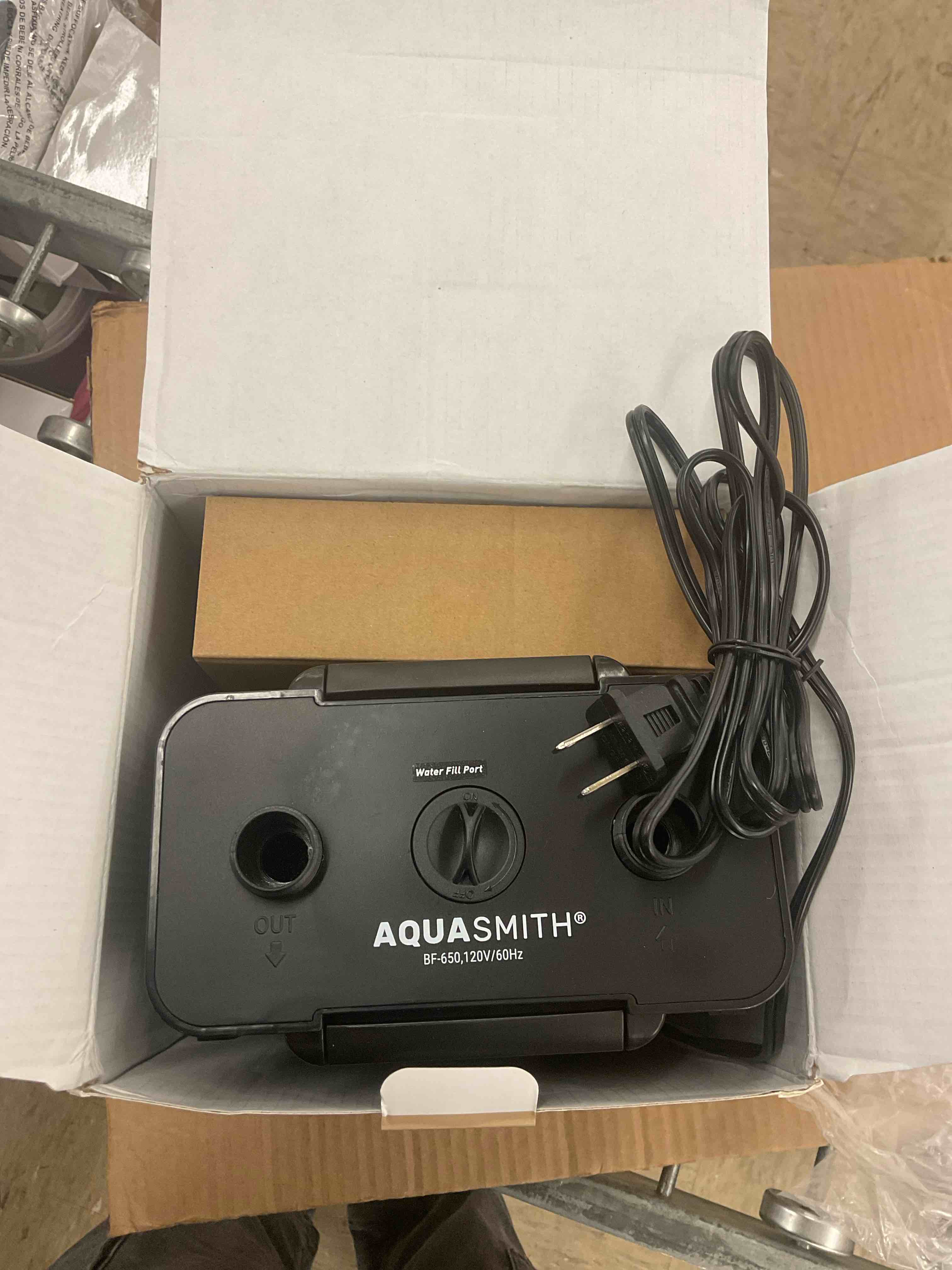 https://s3.amazonaws.com/lotting-images-prod/BoxBids/PPE2248081_1770152552045.jpeg