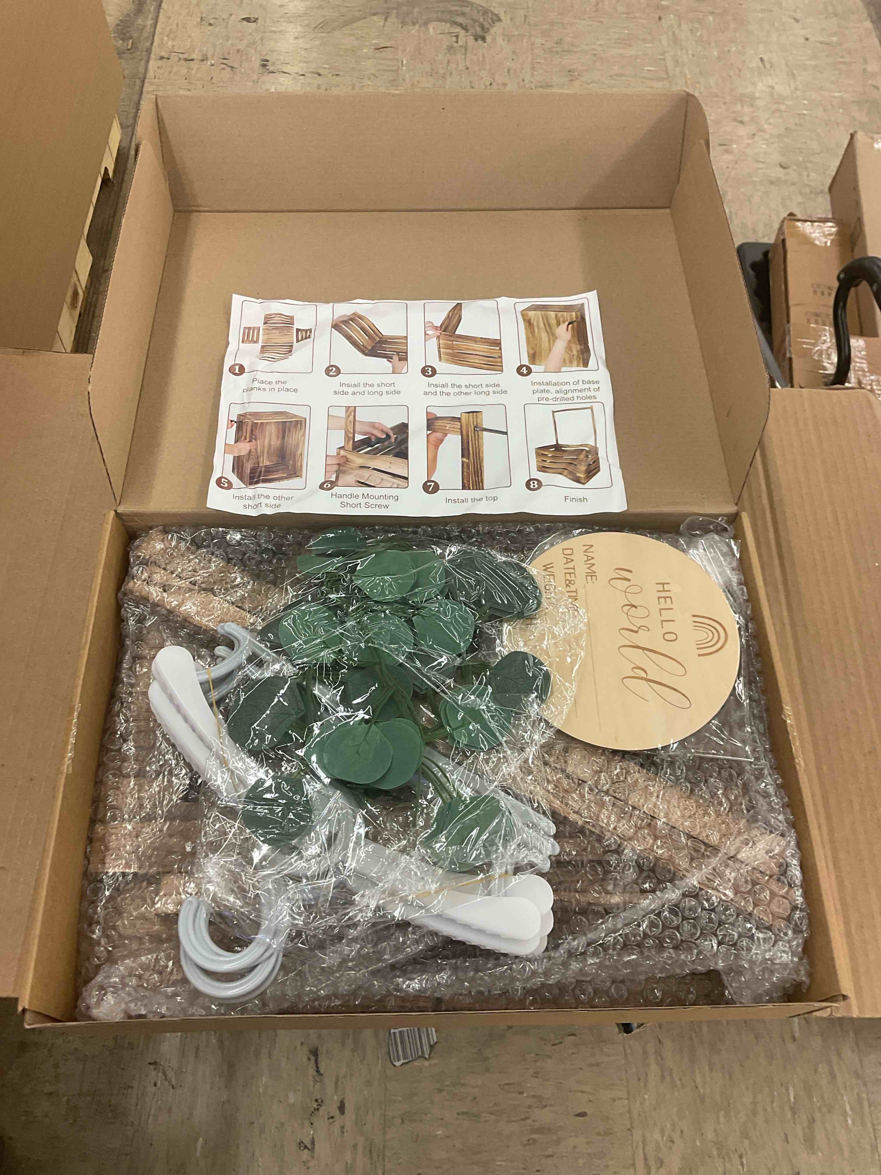 https://s3.amazonaws.com/lotting-images-prod/BoxBids/PPE2248156_1770217657458.jpeg