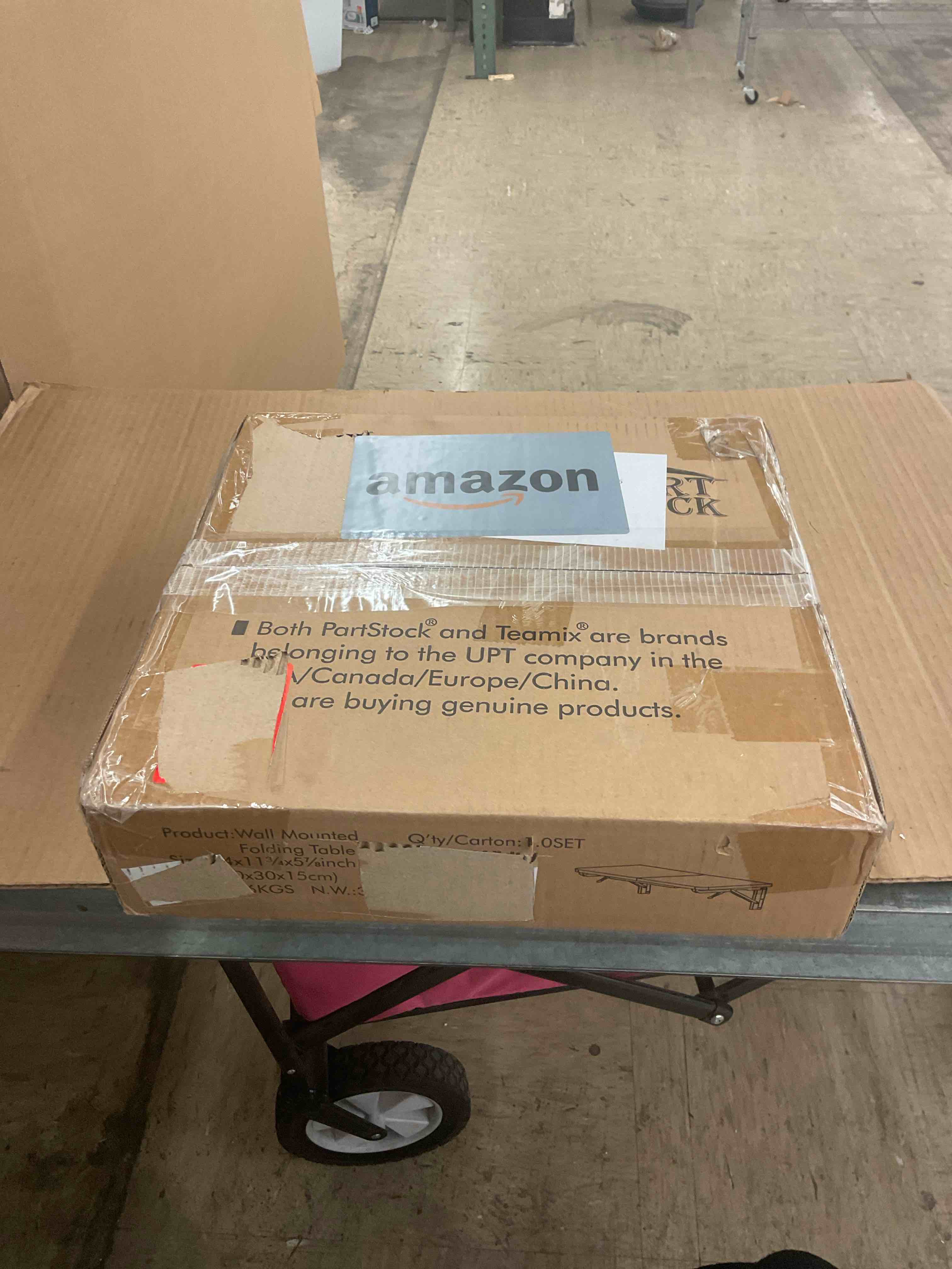 https://s3.amazonaws.com/lotting-images-prod/BoxBids/PPE2248168_1770219222101.jpeg