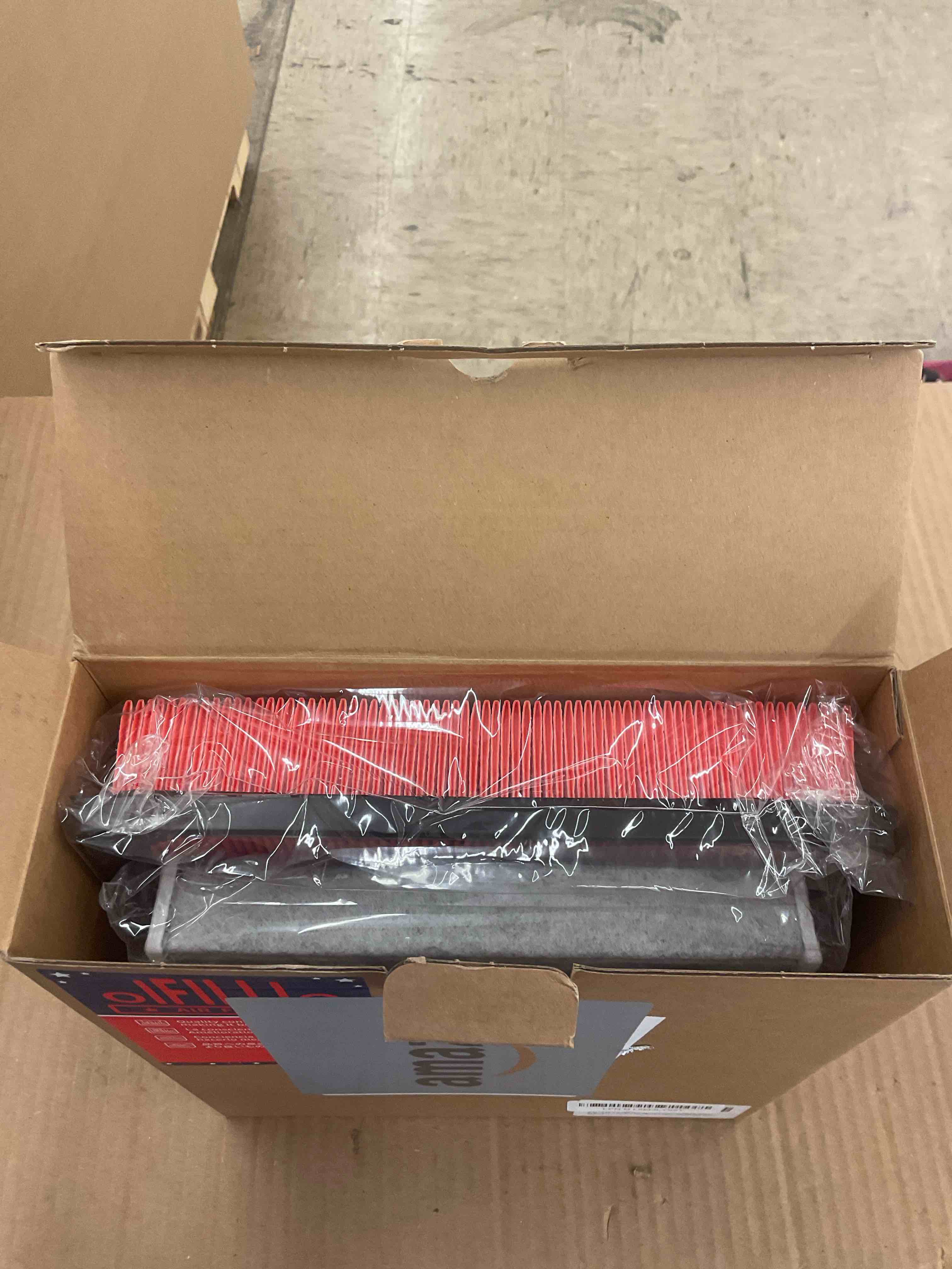 https://s3.amazonaws.com/lotting-images-prod/BoxBids/PPE2248173_1770219709814.jpeg