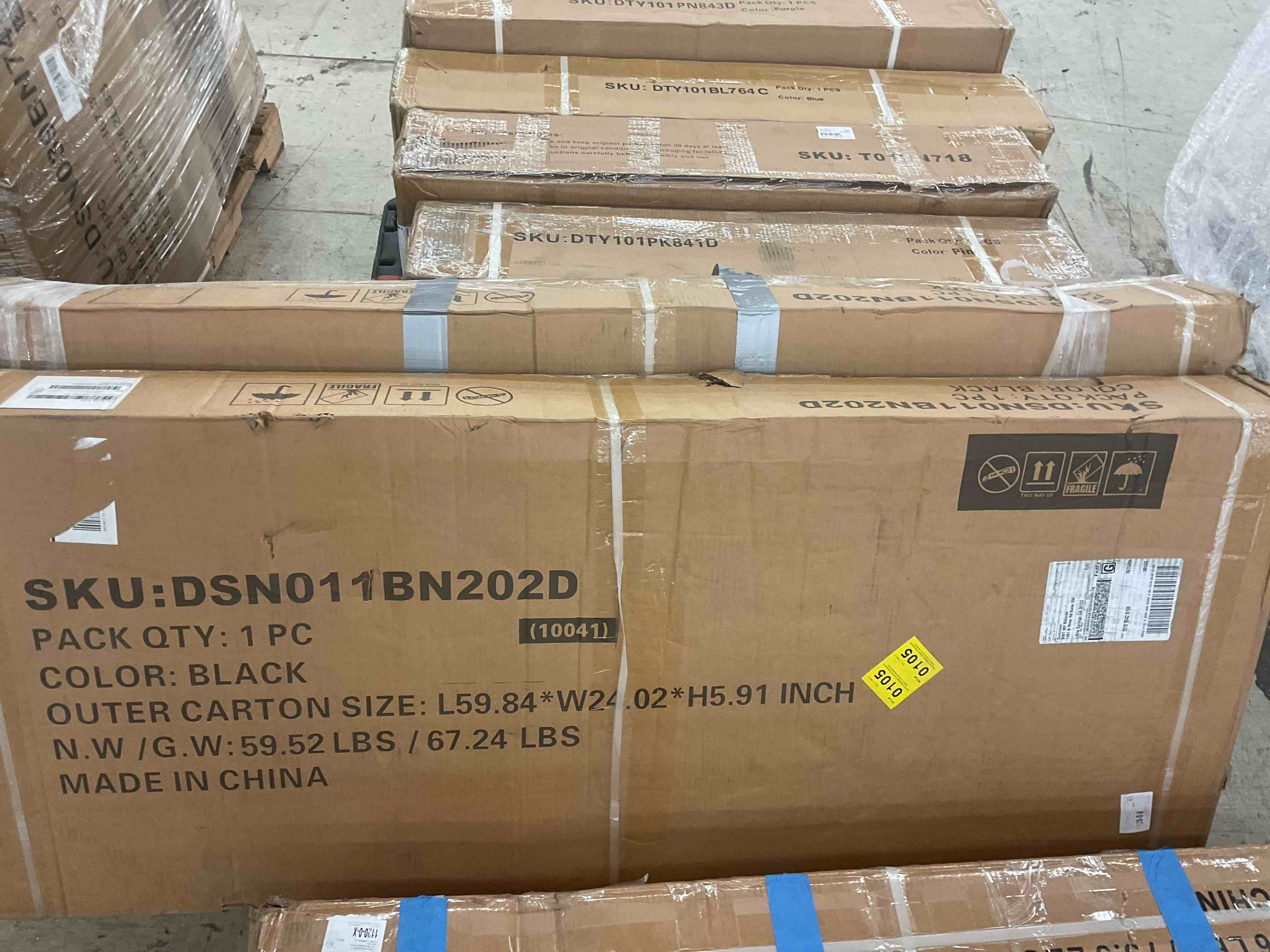 https://s3.amazonaws.com/lotting-images-prod/BoxBids/PPE2248197_1770230844121.jpeg