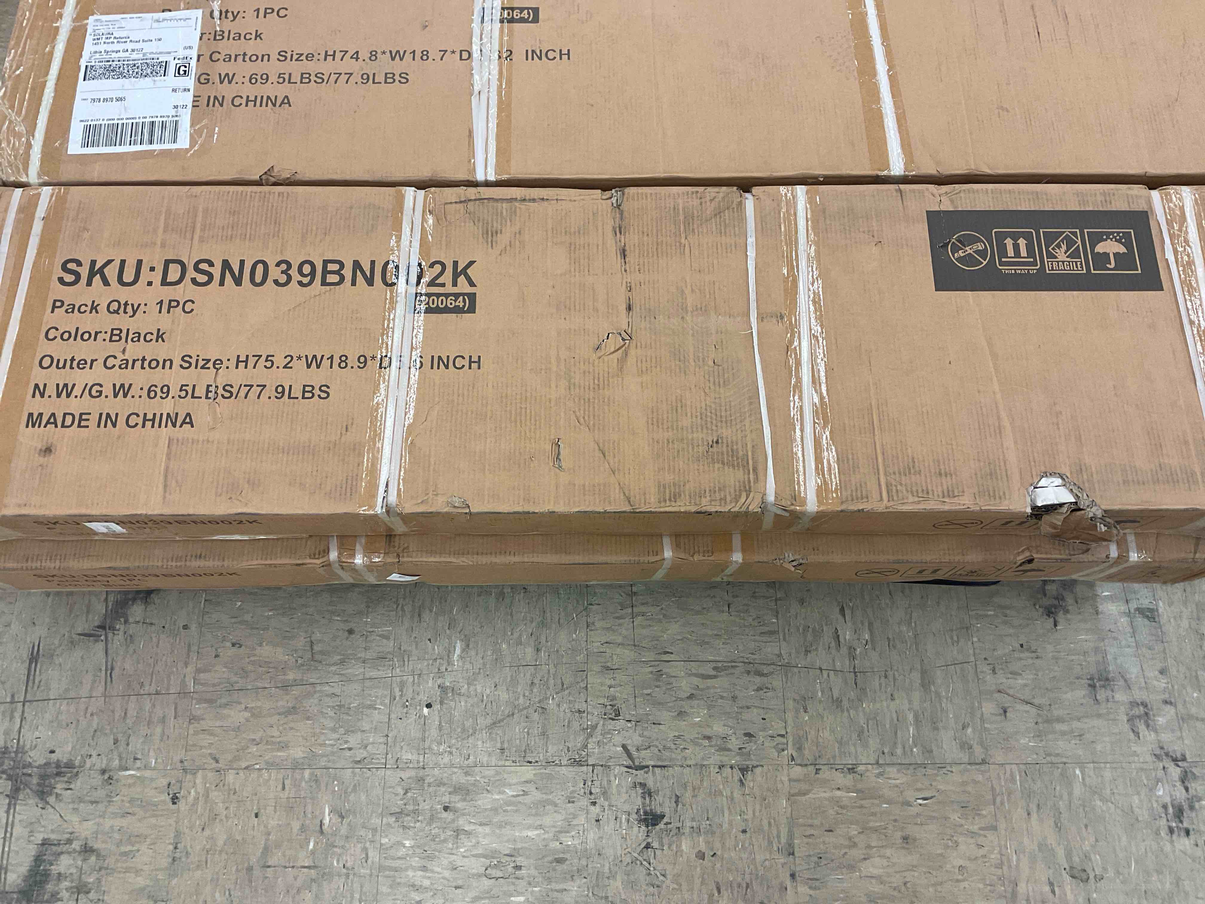 https://s3.amazonaws.com/lotting-images-prod/BoxBids/PPE2248212_1770238687855.jpeg
