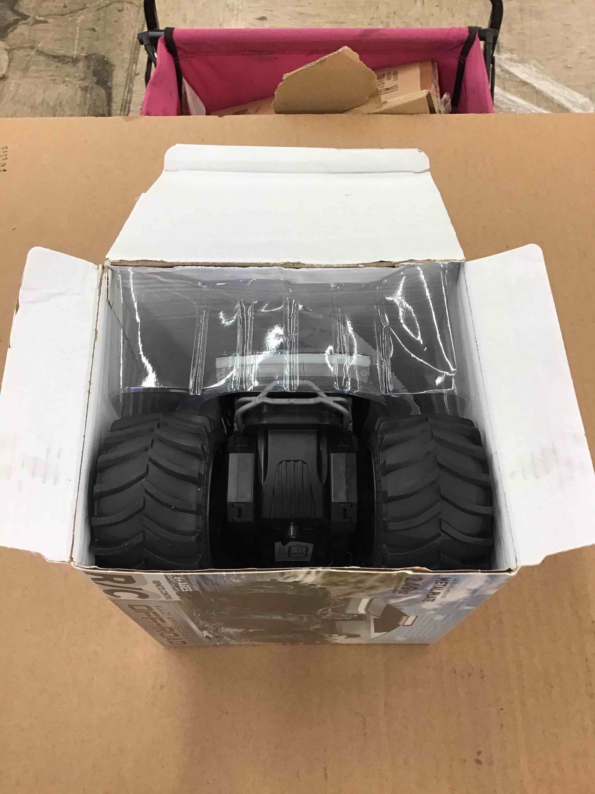 https://s3.amazonaws.com/lotting-images-prod/BoxBids/PPE2248250_1773343687444.jpeg