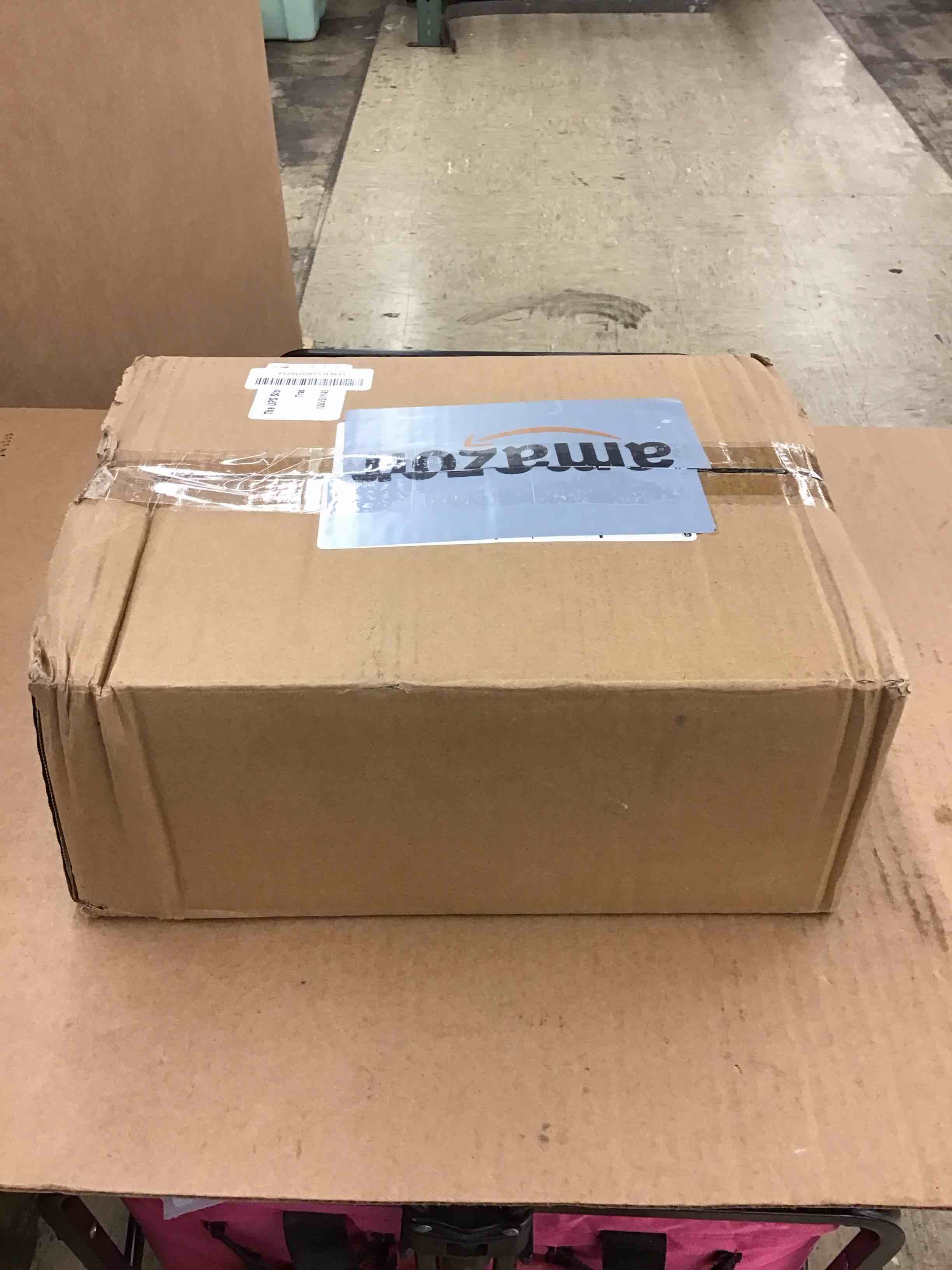 https://s3.amazonaws.com/lotting-images-prod/BoxBids/PPE2248302_1773426541426.jpeg