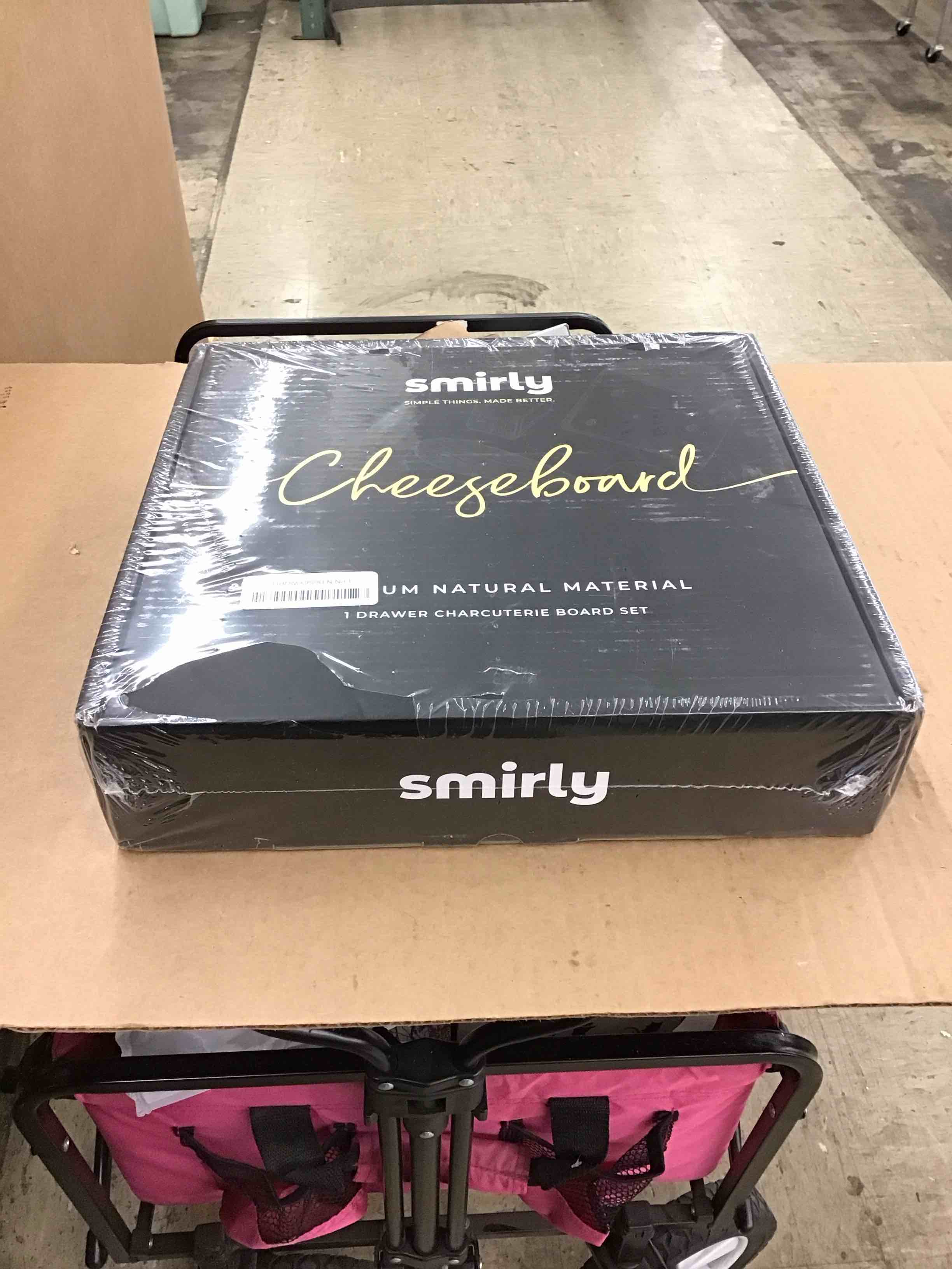https://s3.amazonaws.com/lotting-images-prod/BoxBids/PPE2248303_1773426591728.jpeg