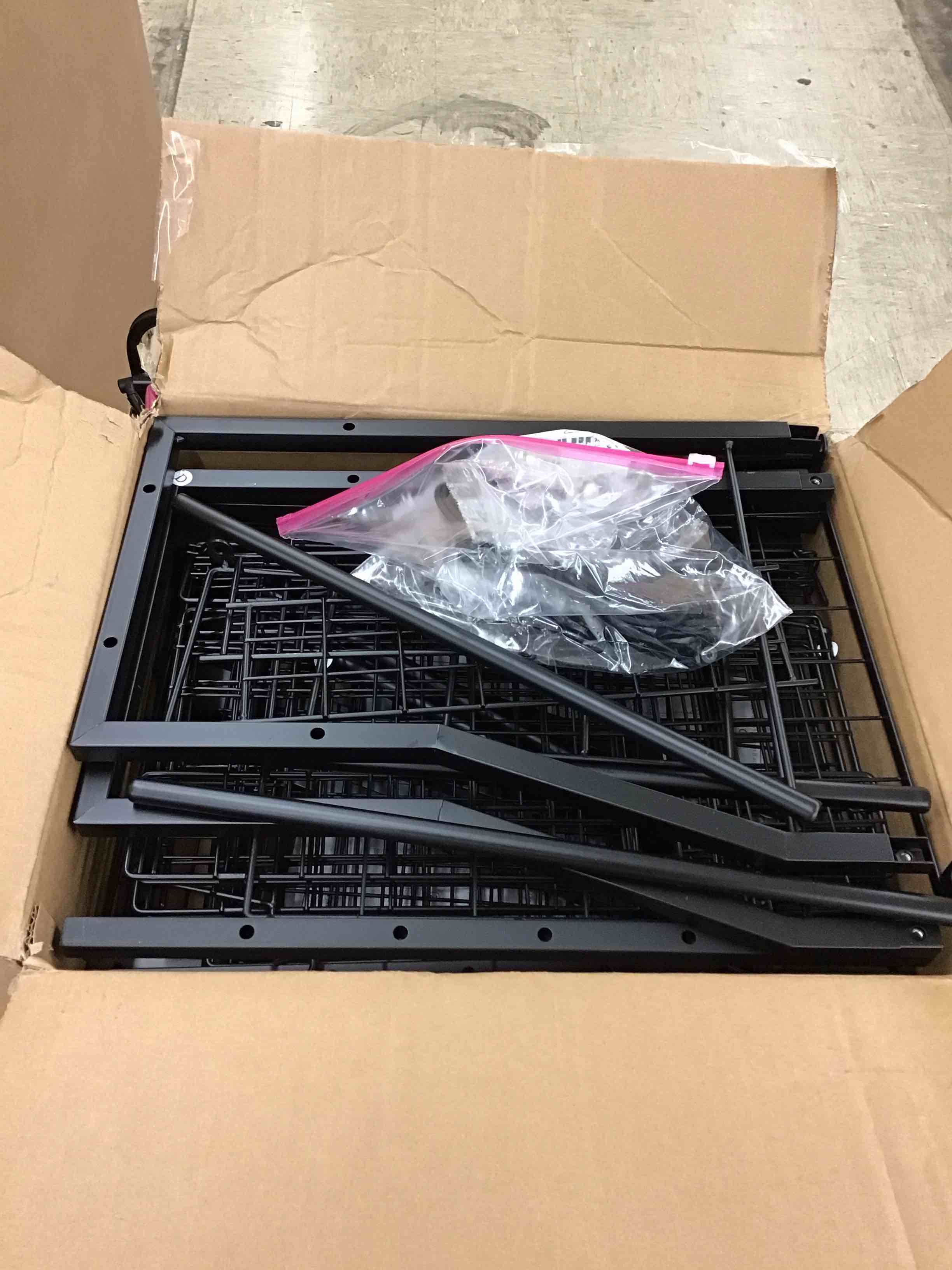 https://s3.amazonaws.com/lotting-images-prod/BoxBids/PPE2248314_1773427754566.jpeg