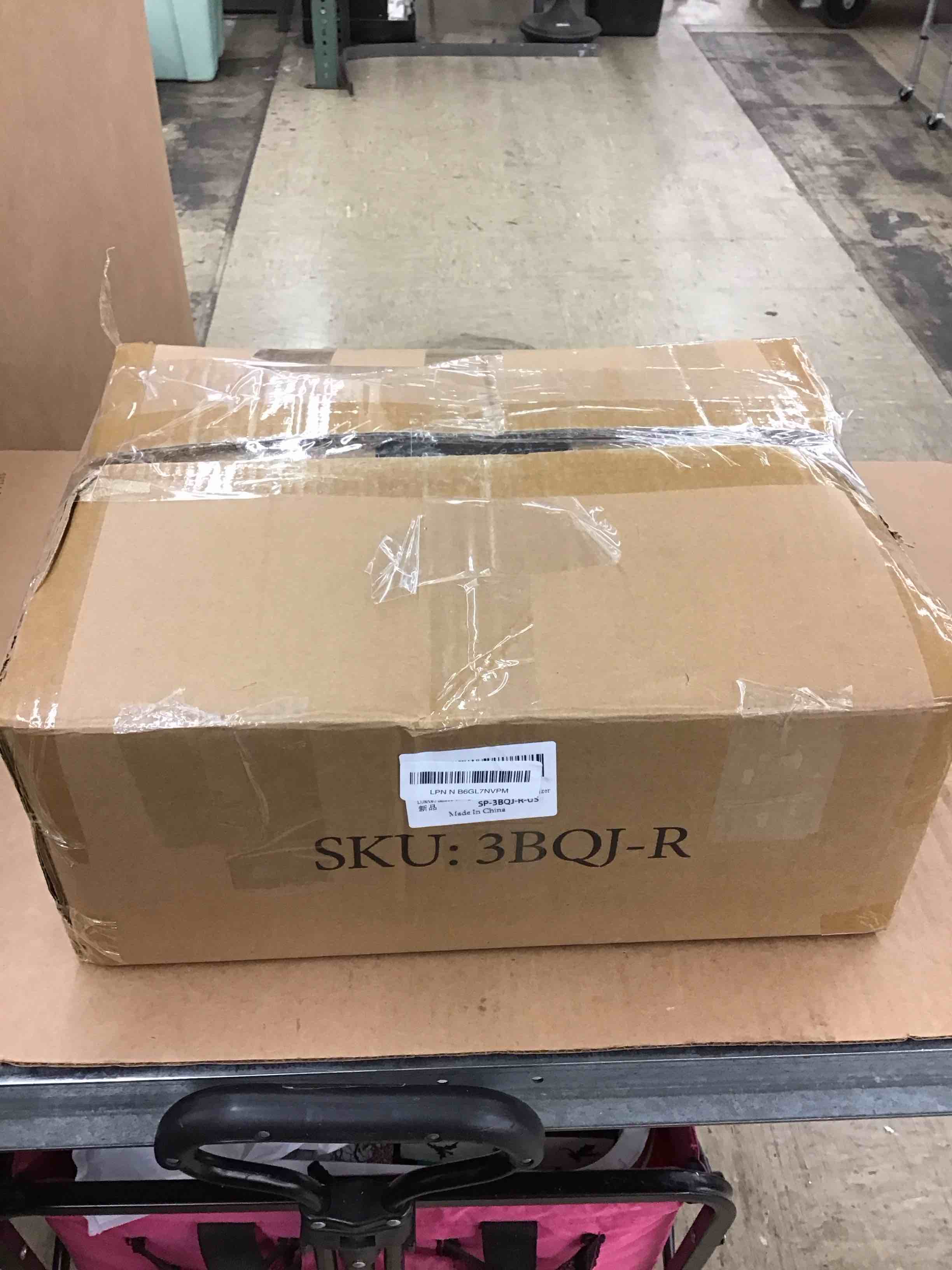 https://s3.amazonaws.com/lotting-images-prod/BoxBids/PPE2248314_1773427794176.jpeg